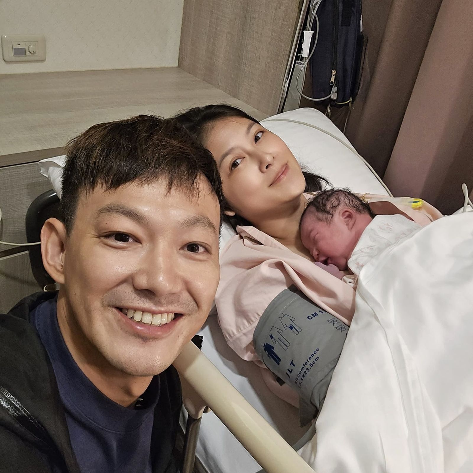 威廉（右）先前升格二寶爸。翻攝Instagram @ lindsey_chocho