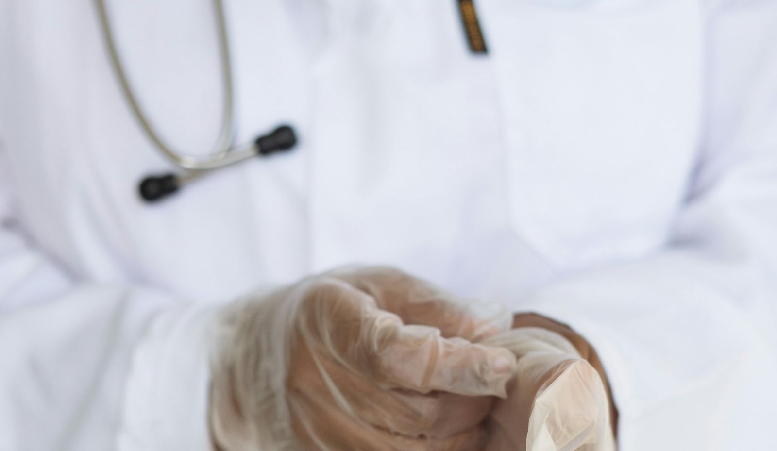 他問「醫師救殺人犯在想什麼？」　過來人揭1關鍵：一定照救