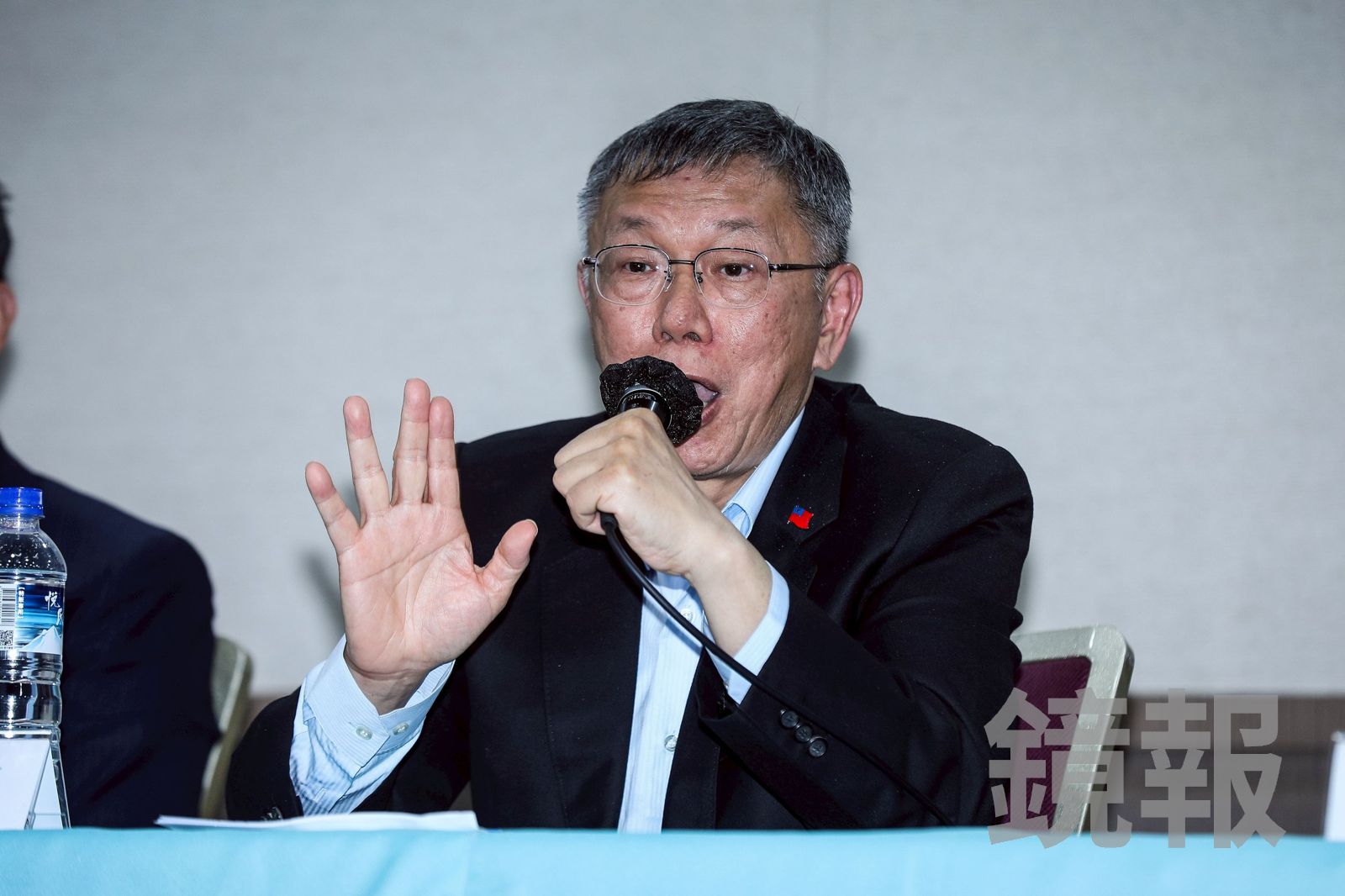 徐春鶯替中共滲透介選？柯文哲激動拍桌怒吼：民進黨才是共匪！