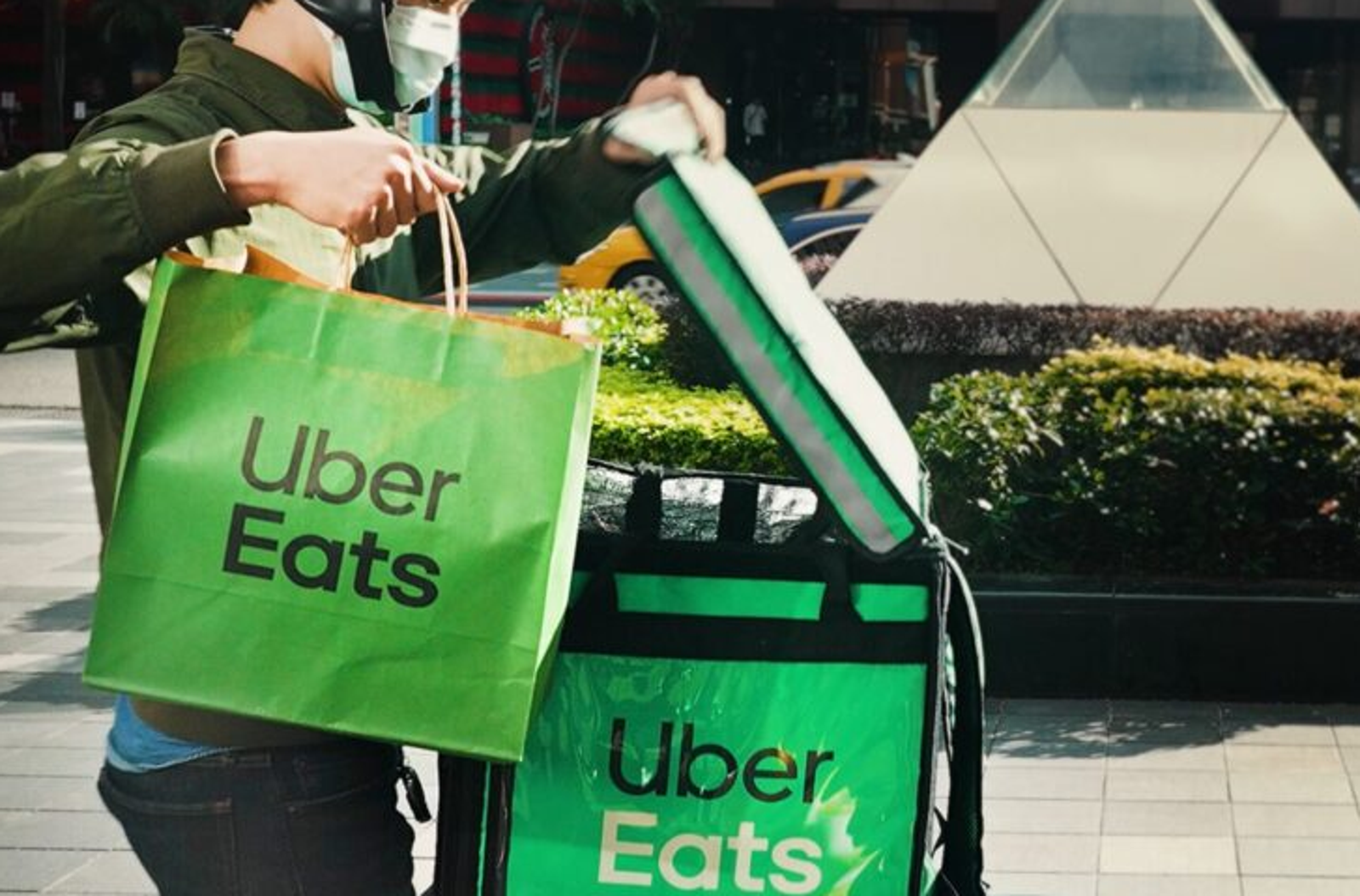 不是詐騙！這1職業「月收10萬」他卻不敢和朋友說…網看收入明細「2關鍵」都勸退