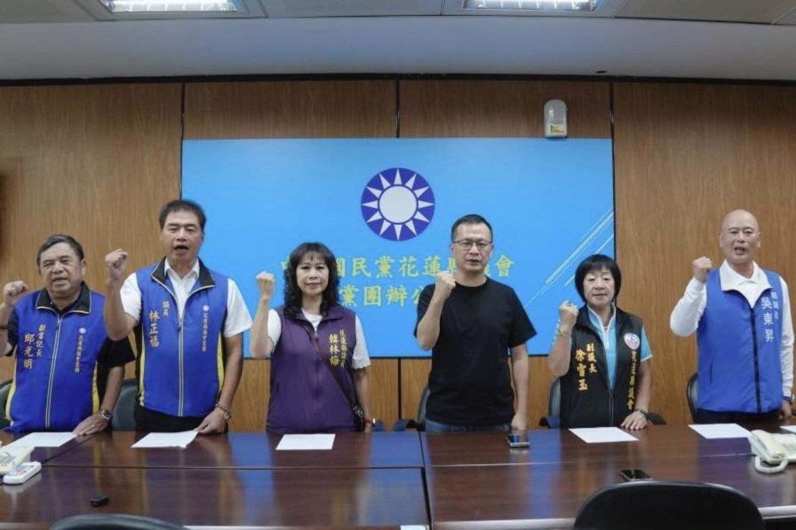 藍擬提花蓮重建特別條例「編列300億元」　羅智強曝：黃國昌百分之百支持