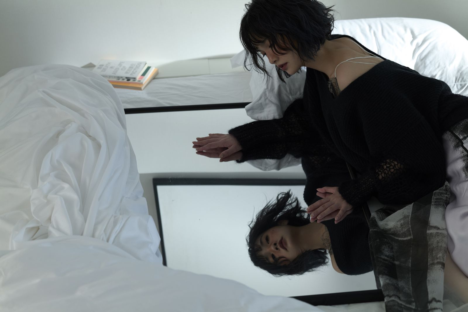 楊丞琳日前拍攝新單曲〈獨白〉MV。索尼音樂提供