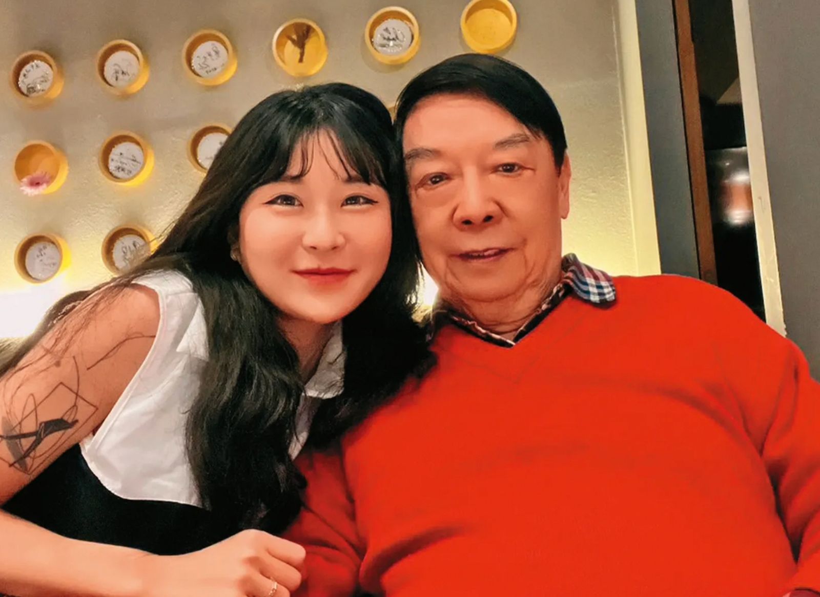 比八點檔還扯！80歲地產大亨自揭「兒子搶走女友」　父子為情撕破臉斷往來