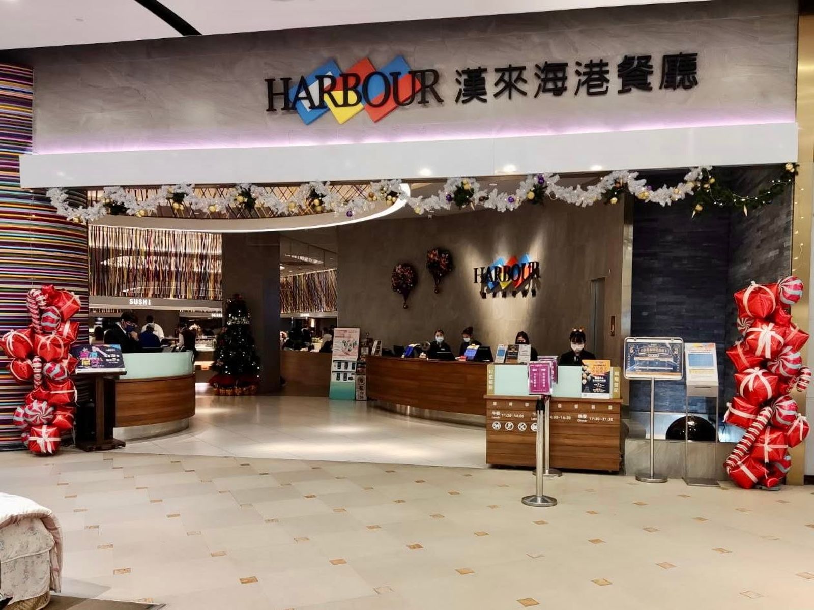 主管自掏腰包請客!他沒到場竟做「1荒唐舉動」還問:是我的錯嗎? 全網罵爆