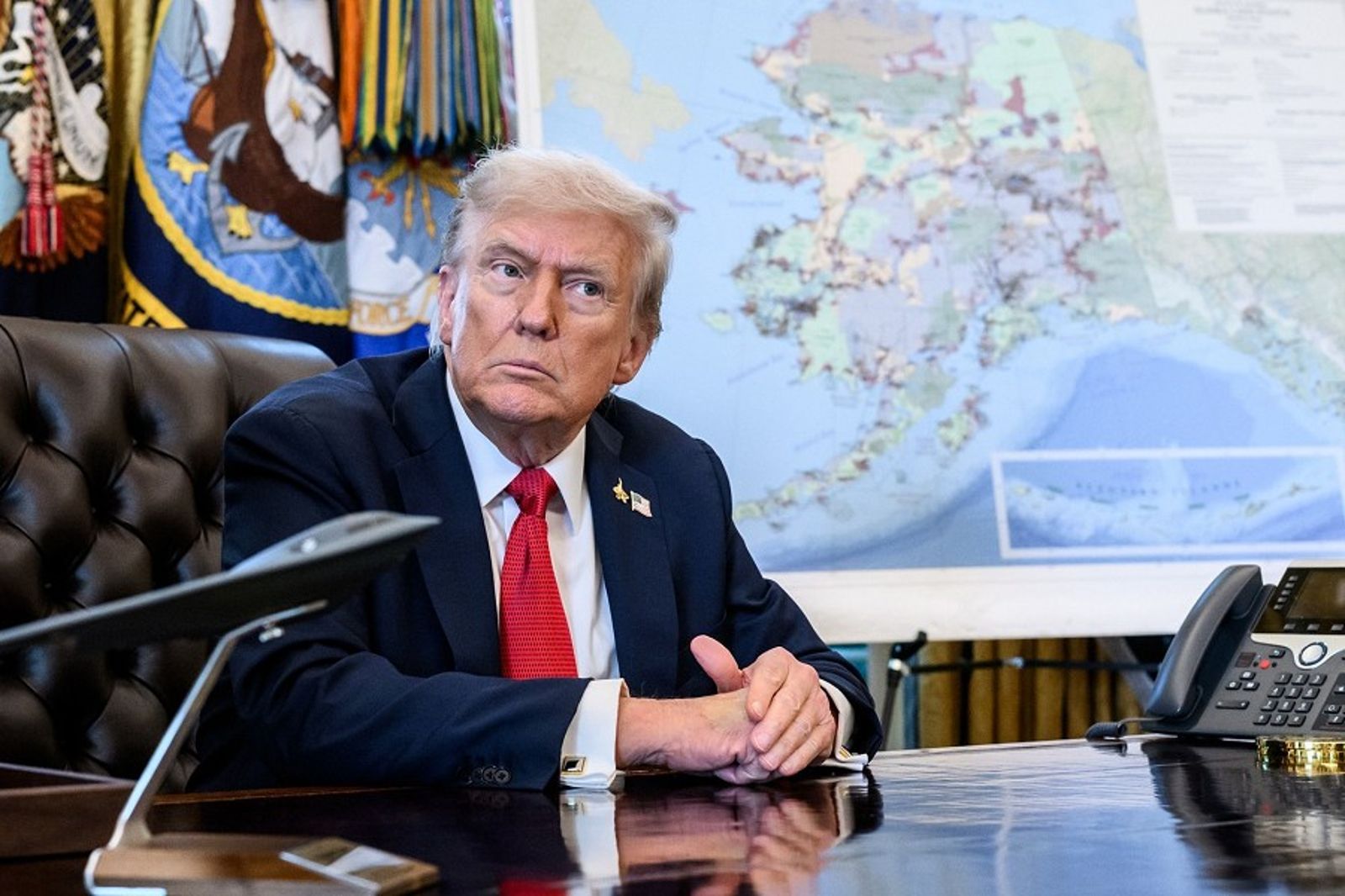 艾普斯坦檔案》有望重見天日！艾普斯坦是誰？從逮捕到「獄中暴斃」完整懶人包一次看- 鏡週刊Mirror Media