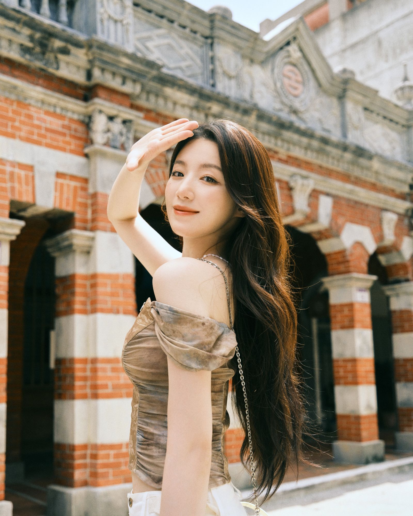 舒華透露經由這次拍攝，發現有些景點已跟兒時記憶的不太一樣。桃園市政府觀光旅遊局提供