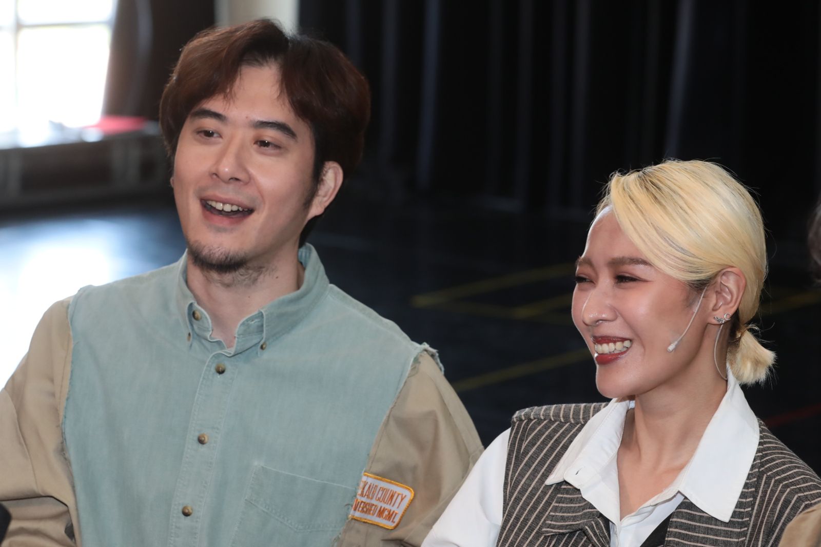 41歲女星爆粗口嗆尪:一天到晚在廁所!只能跪在馬桶前做這件事 緊身旗袍「不穿內褲」老公嗨翻