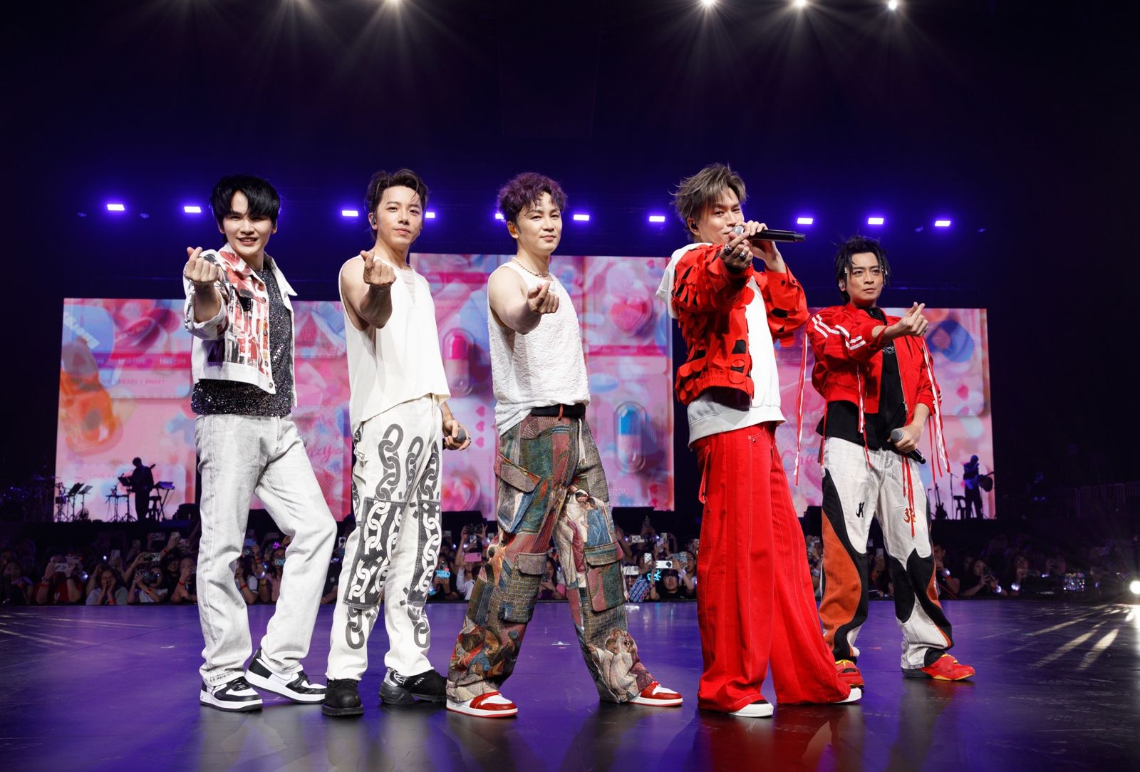 獨家/男團掀復古風2/解散多年心結難解 大集團打破僵局創商機