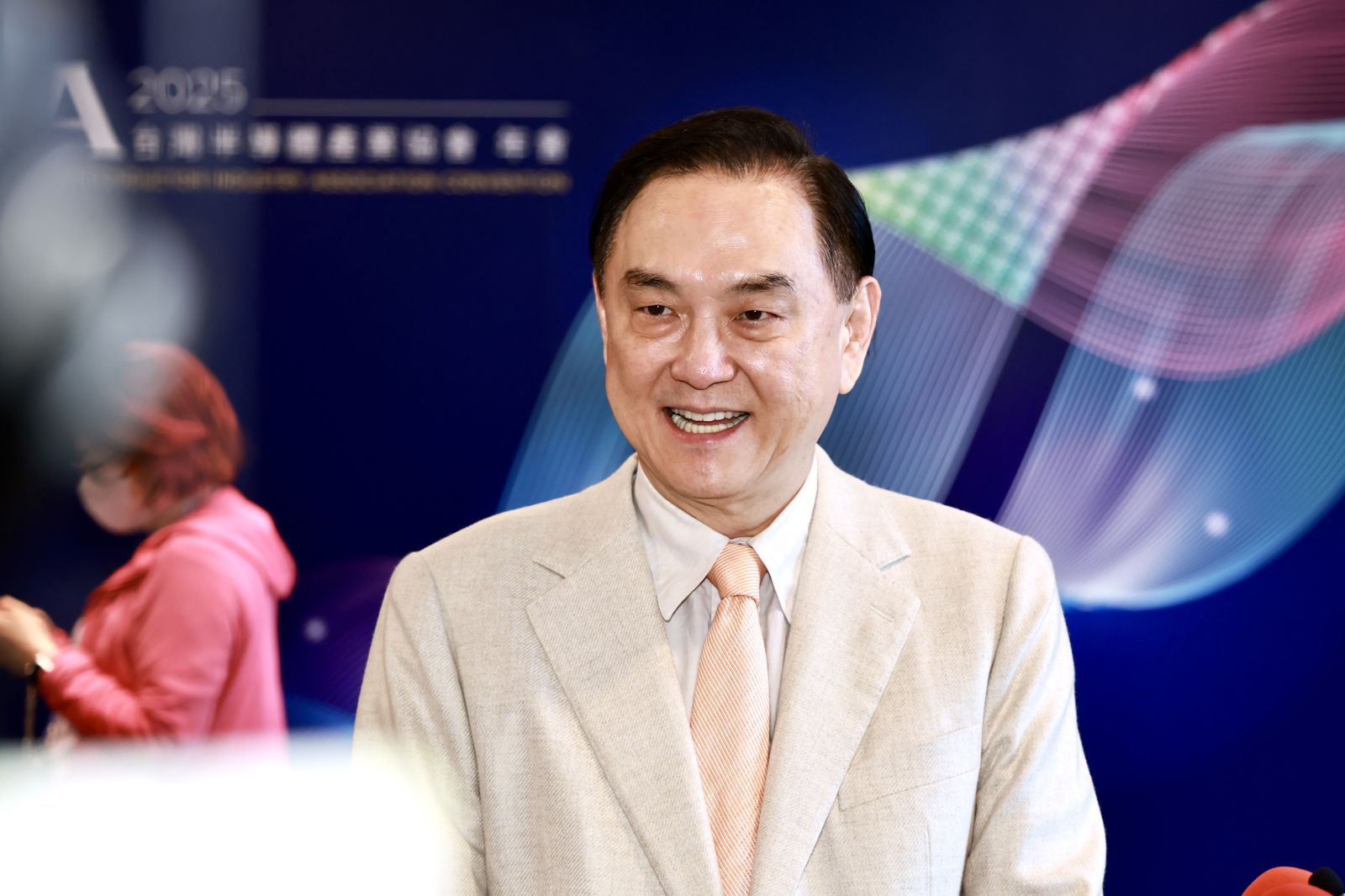 半導體製造業重回美國?盧超群:美國人只想當英雄 蔣尚義坦言不容易