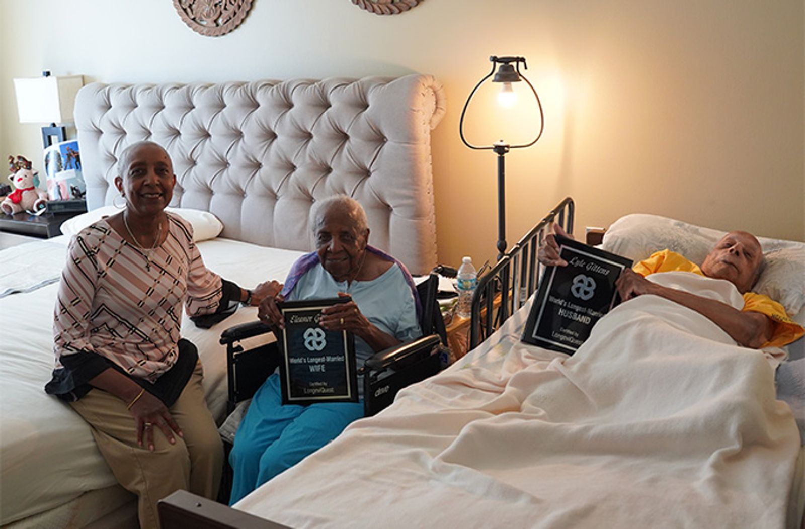 萊爾和伊蓮諾被女兒(左)接到邁阿密同住。圖/翻攝自金氏世界紀錄官網