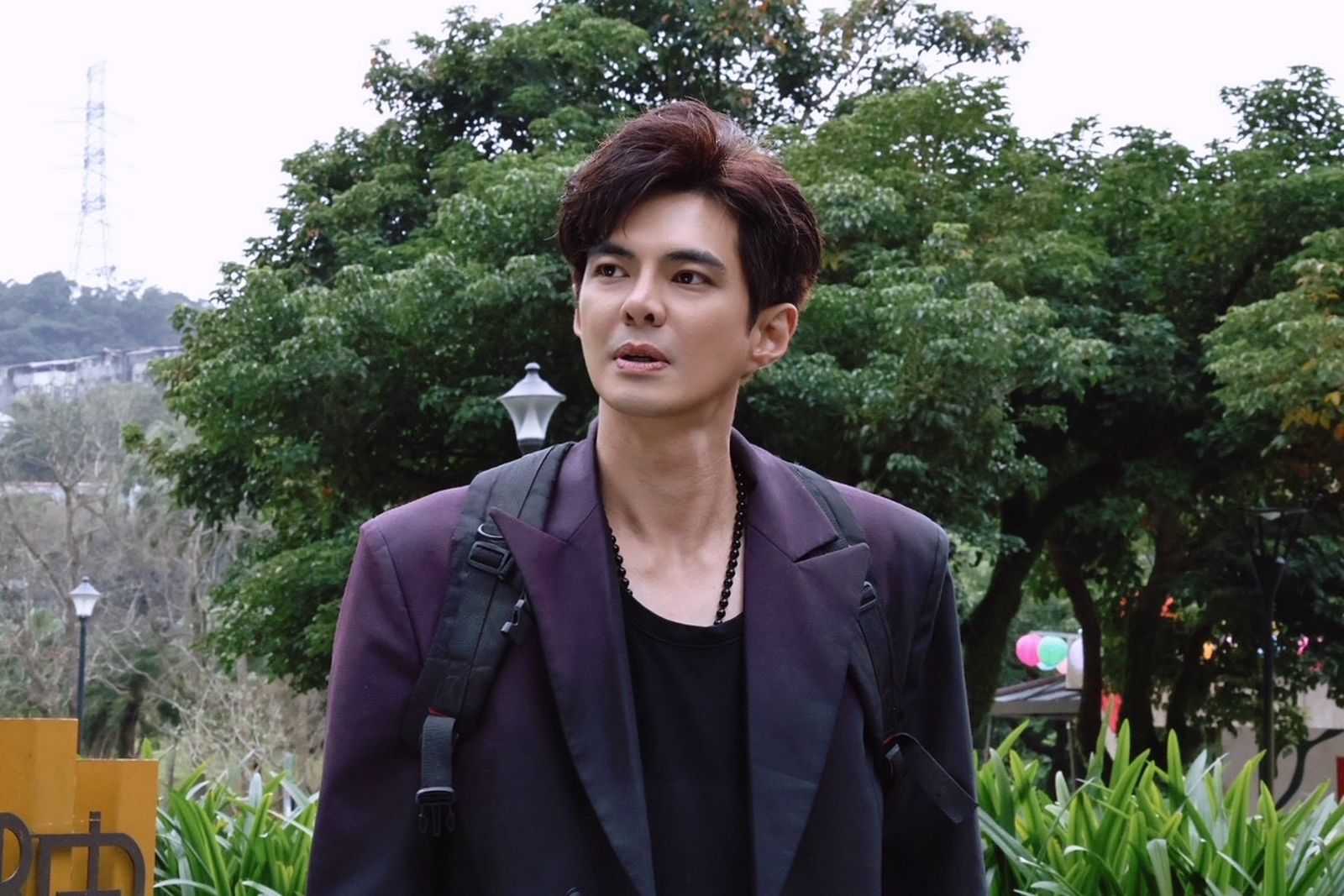 男星接手亡父事業發揚！兼職4角圓夢《整人》　竟被大咖人生貴人「抓錯字」