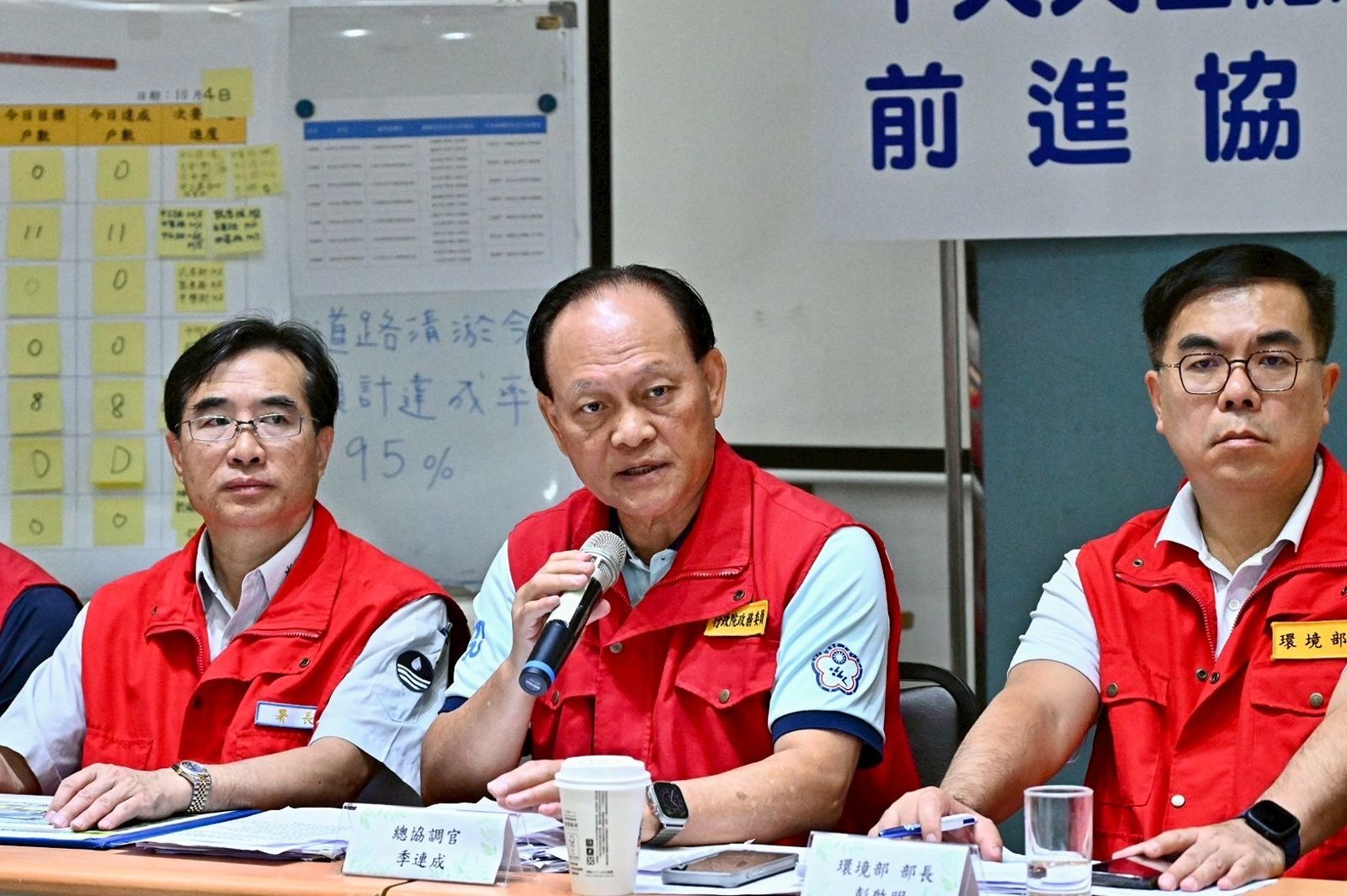 花蓮道路清淤預計達95%!「少女的祈禱」清潔車今將響徹光復鄉 通知災民清運垃圾