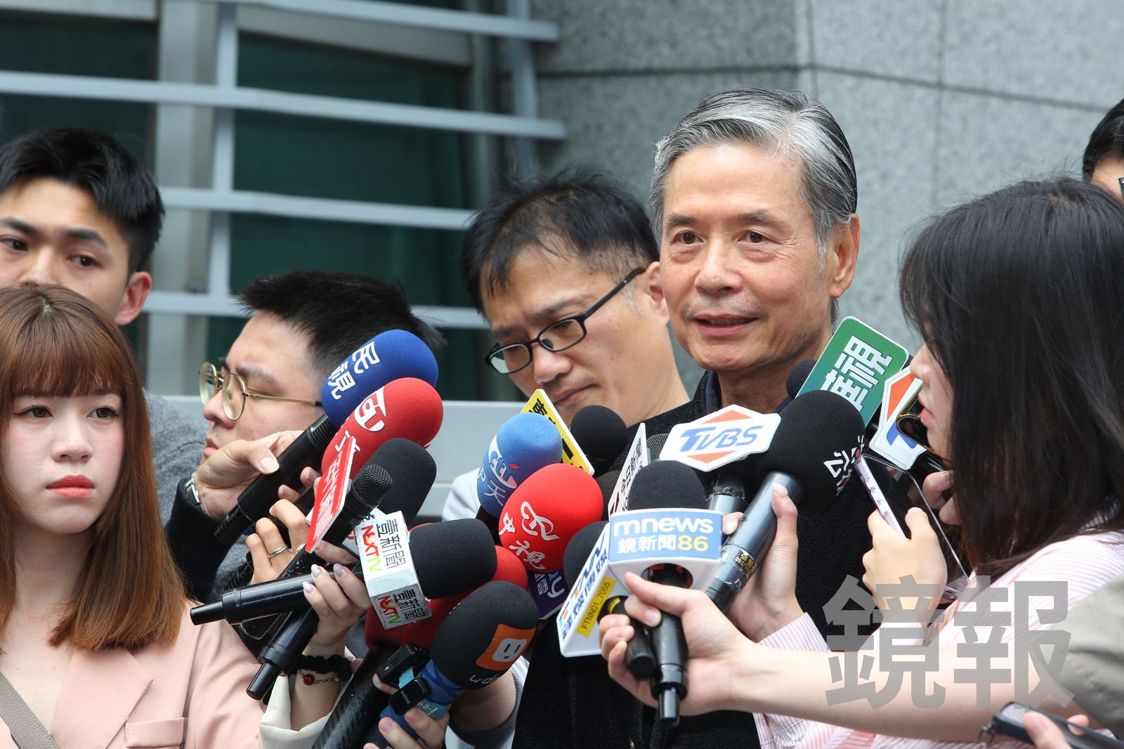 金溥聰再爆馬辦離職內幕　控蕭旭岑、王光慈「其中一人帶走大小章」 