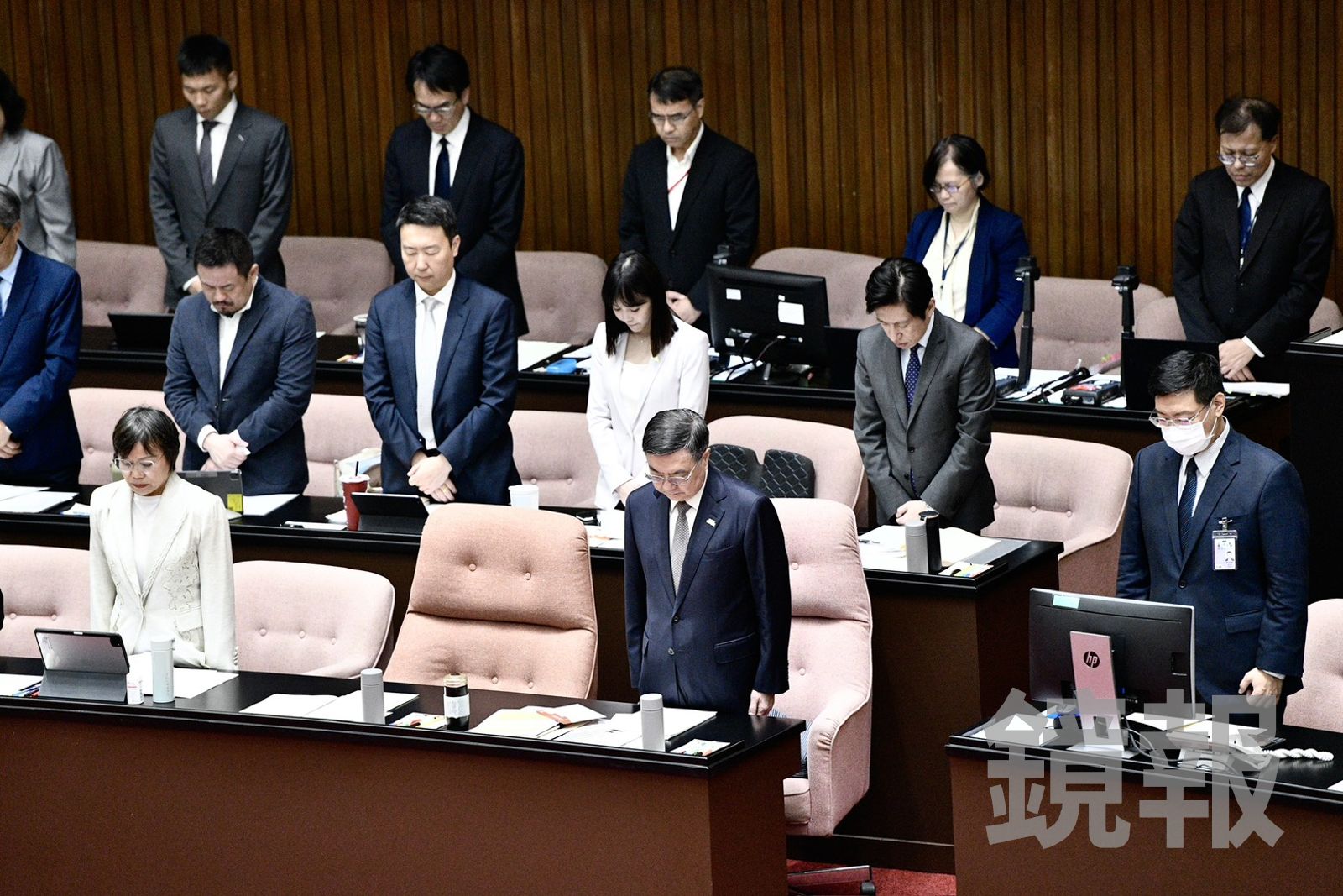 率官員為花蓮洪災18死默哀1分鐘　卓榮泰赴立院報告拋3大重建任務