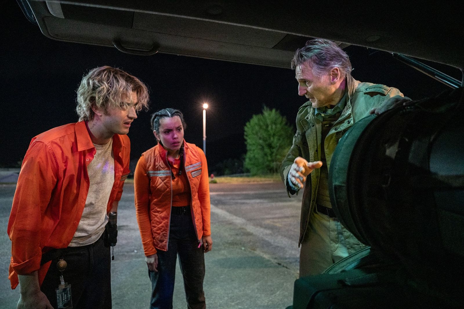 《怪奇物語》喬奇瑞圓夢同框連恩尼遜 「地表最強老爸」力抗真菌接戲標準曝光