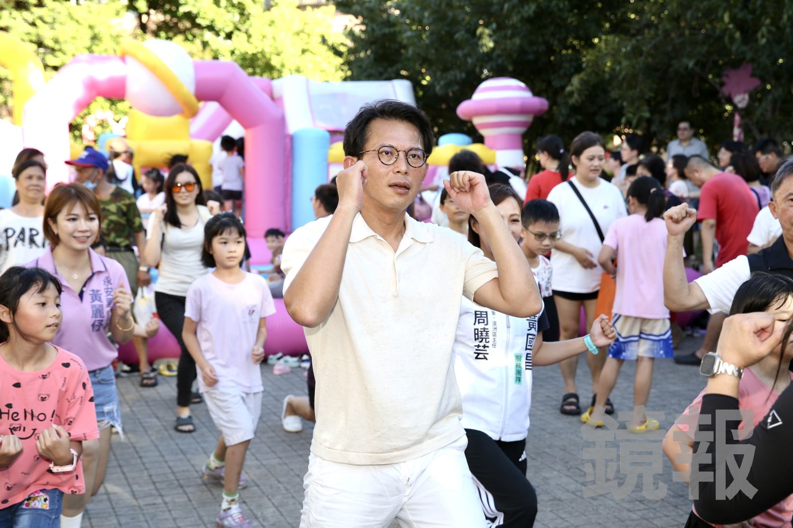 黃國昌到三重參與「亮金菁城堡樂園,祖孫愛無限」活動,持續備戰新北市長選舉。(圖/董孟航攝)