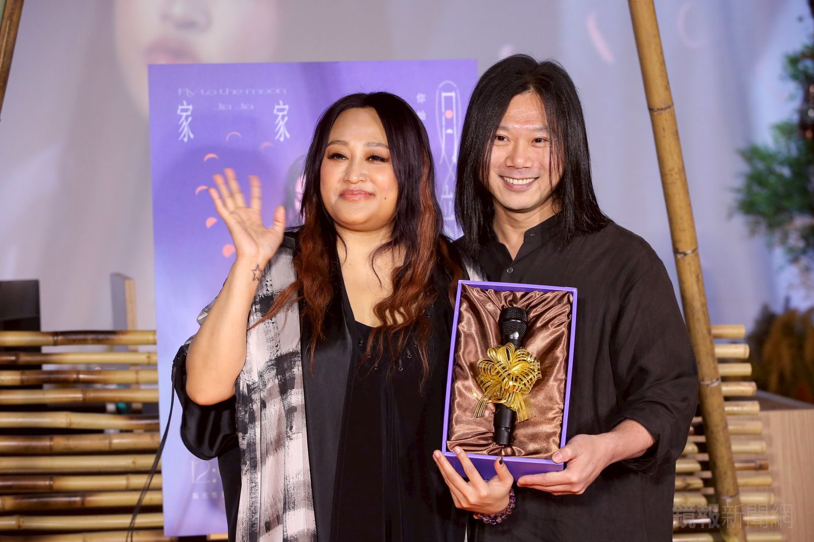 家家難得鬆口認愛圈外男友　瑪莎突襲送麥克風逼哭她