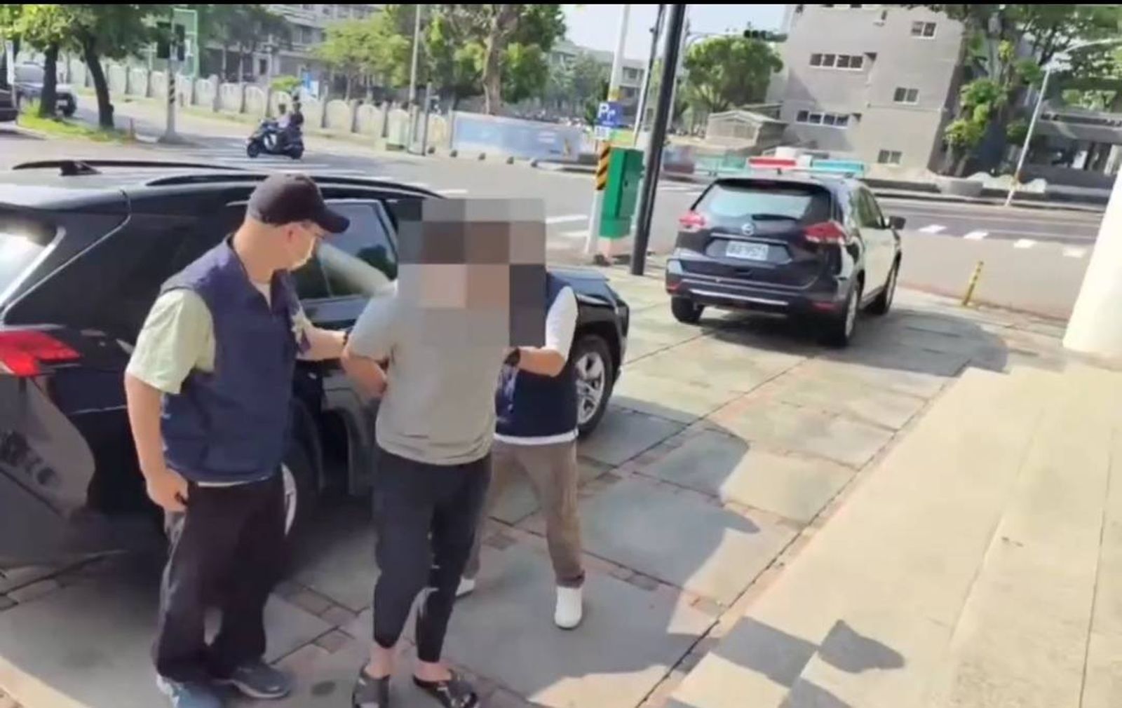 「屏東100碗」黑白切少東慘遭斷手腳筋　仇殺丟包主嫌羈押禁見