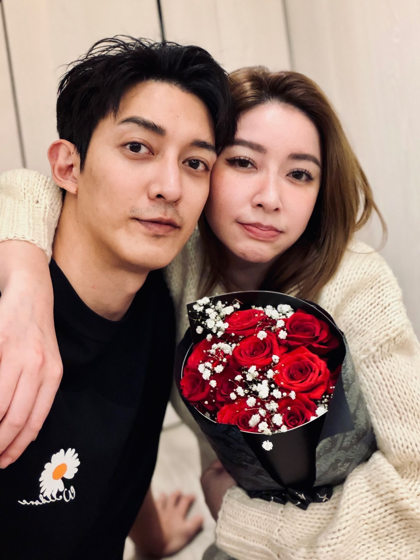 許維恩（右）與王家梁過年期間放閃。翻攝臉書