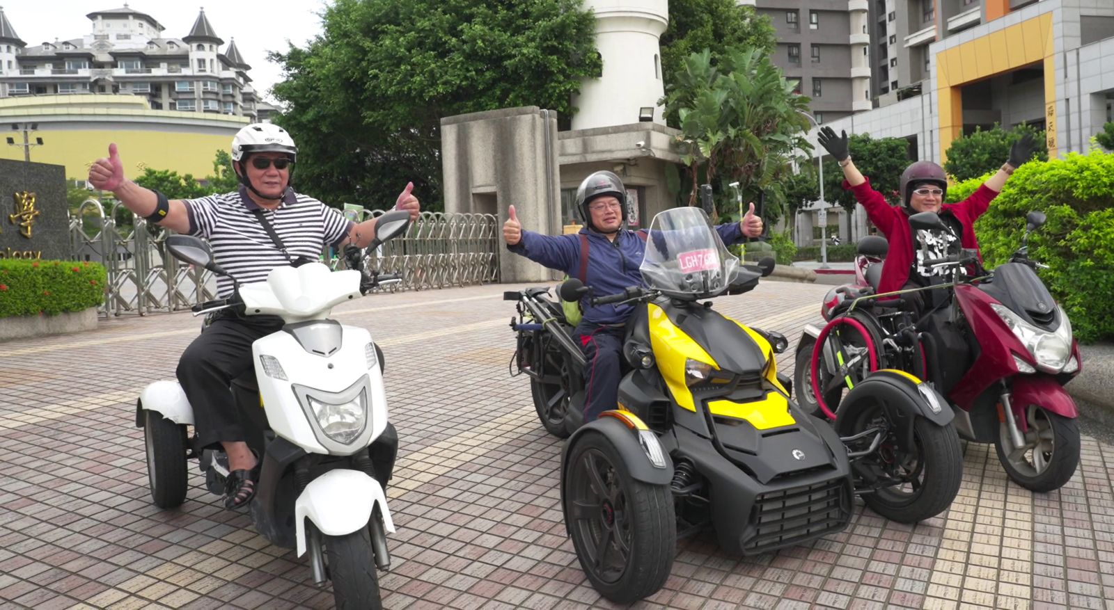 不讓輪椅限制速度！李坊良、許朝富騎上重機　揭開身障者追風背後的艱辛與自由