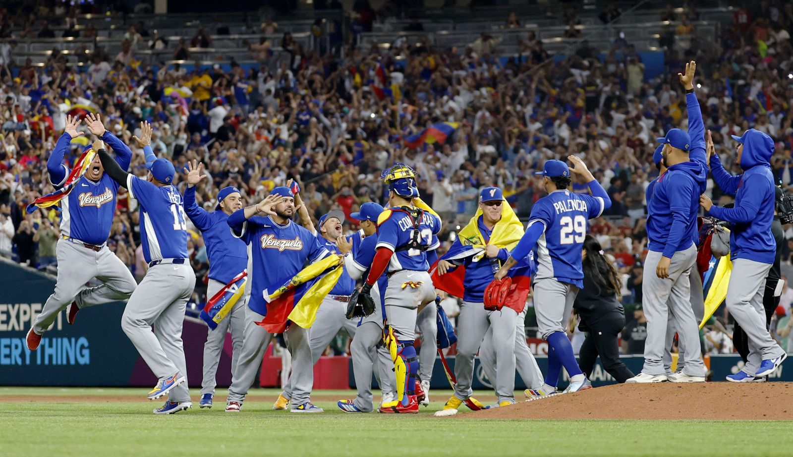 隊史首闖WBC決賽！委內瑞拉逆轉義大利寫歷史　總教練：一直夢想這一刻
