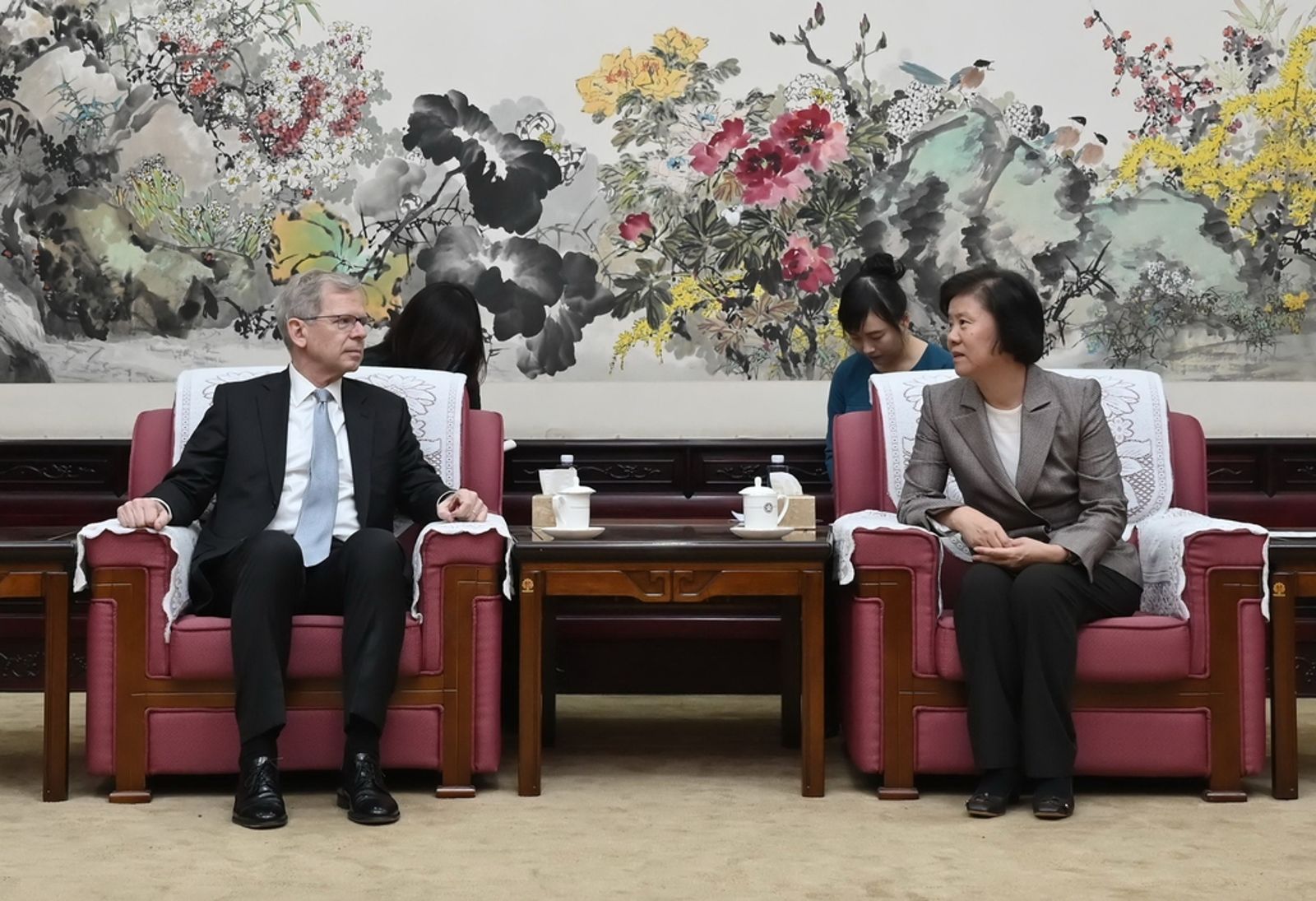 洪耀南專欄:中共權力淘汰賽的倖存者──習近平與沈躍躍