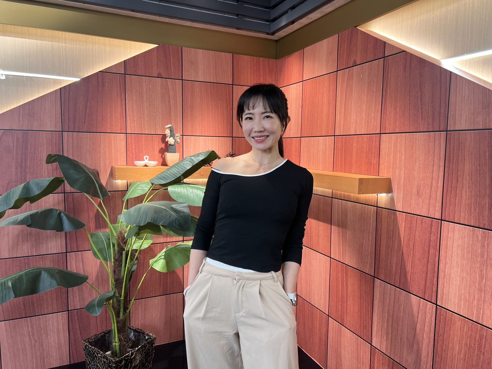 謝忻不倫戀過6年！健康崩盤「暴瘦6公斤」只能坐著睡「怕死在房間」　赴祕魯喝 400 元青蛙汁