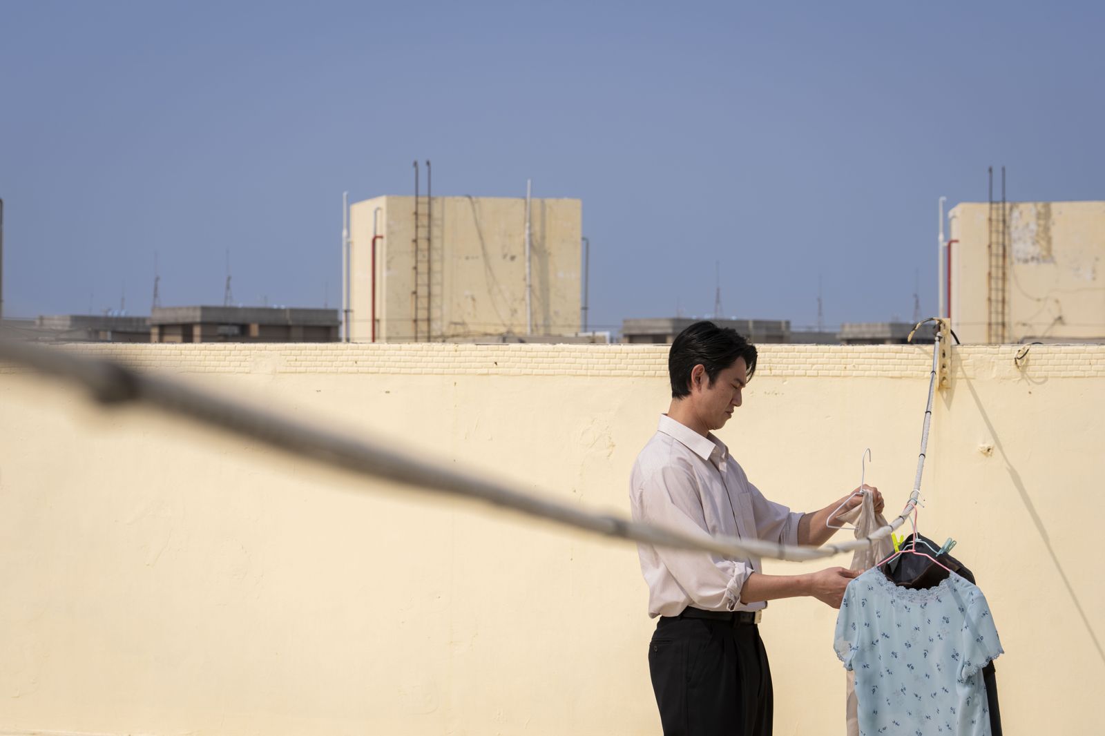 吳慷仁在《南方時光》中飾演一名外省父親。華映娛樂提供