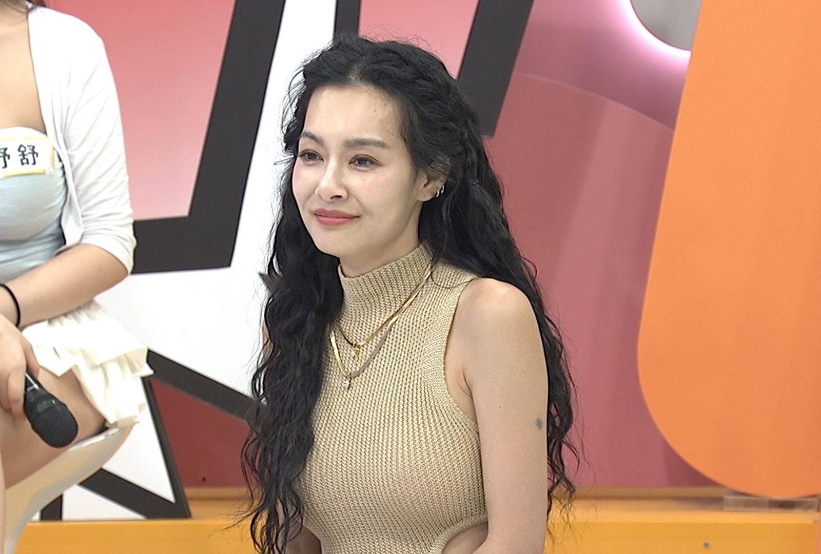 呂文婉遭女藝人嗆:去道歉 王思佳公開與記者私訊被評「比要告他還慘」