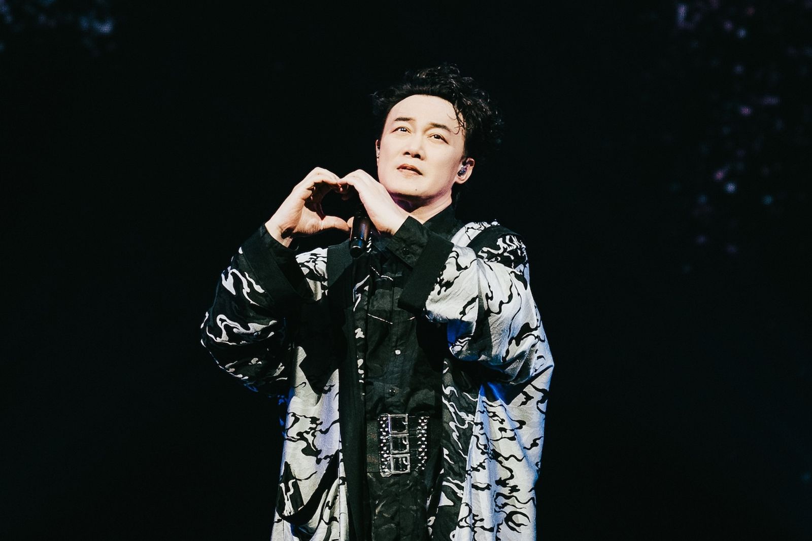 快訊／明天開唱突喊卡！陳奕迅確診病倒宣布高雄演唱會延期