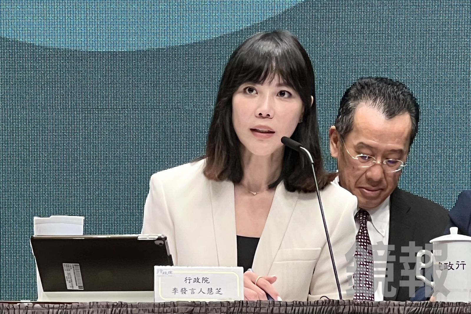 黃國昌狗仔跟監大量政務官 政院批「非常不應該」:不能假民主之名行牟利之實