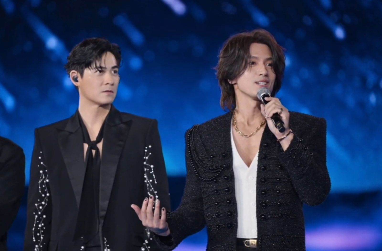 F4世紀合體掀熱議　言承旭快50歲了竟然帥成這樣