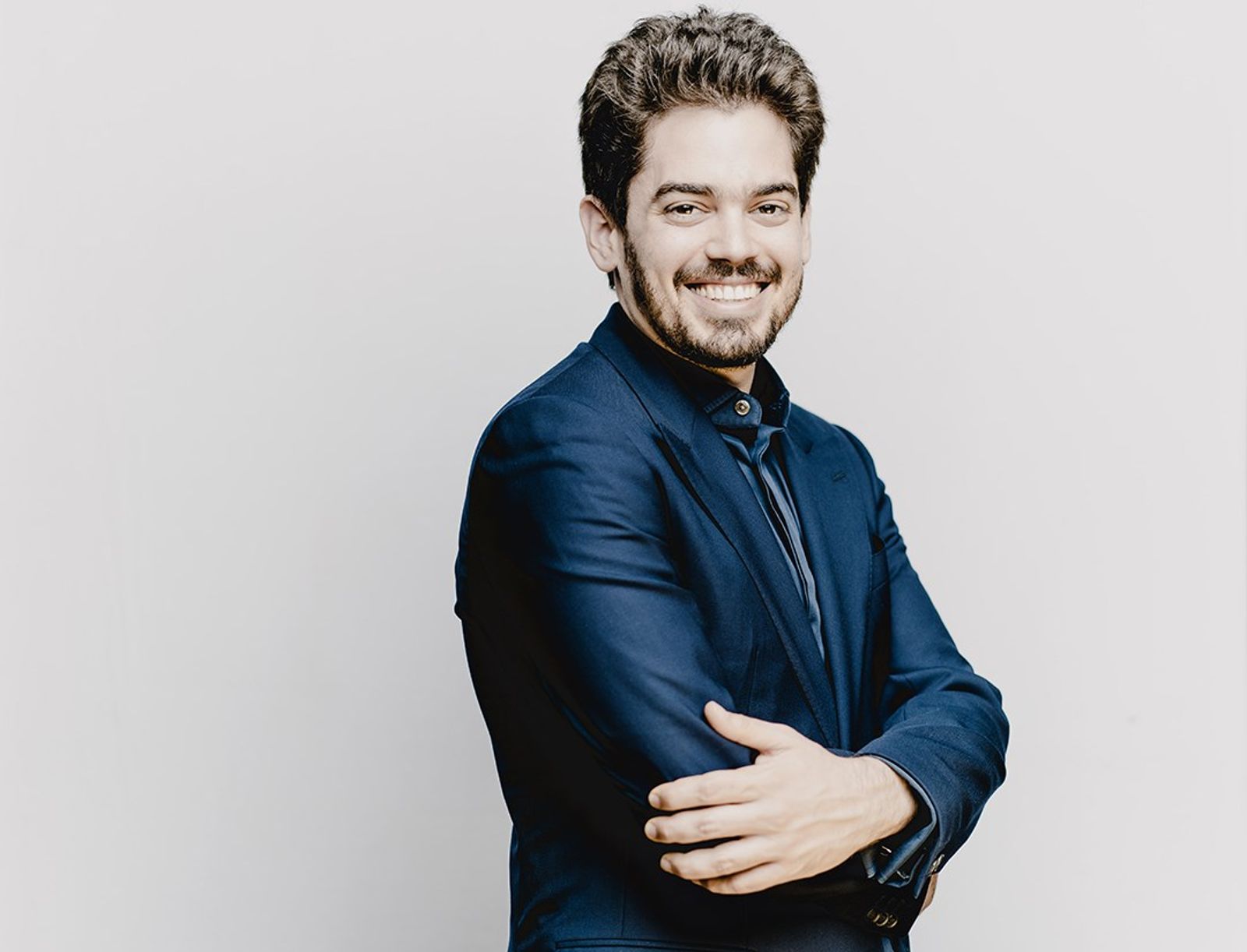 以色列指揮家夏尼(Lahav Shani)。圖片來源:Lahav Shani官網