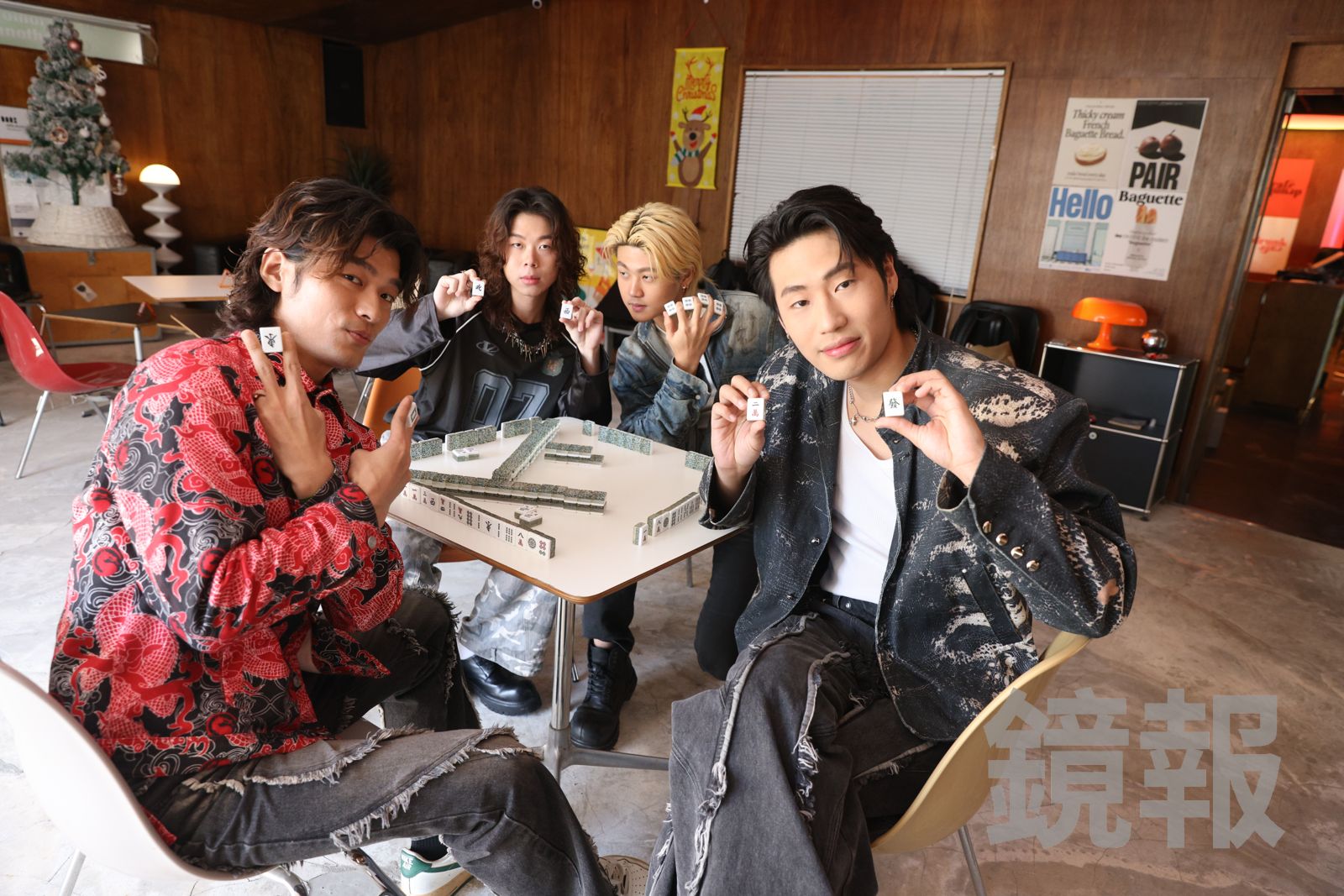 帕拉斯迎接馬年小試手氣。劉耀勻攝