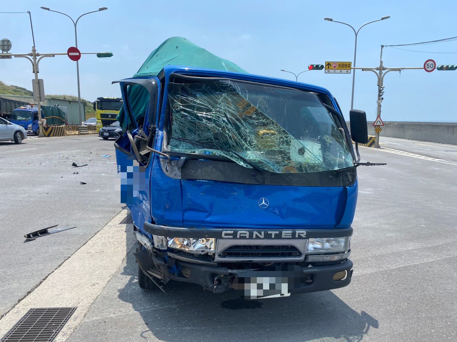 有片／小貨車酒駕肇事　林口台61線釀追撞