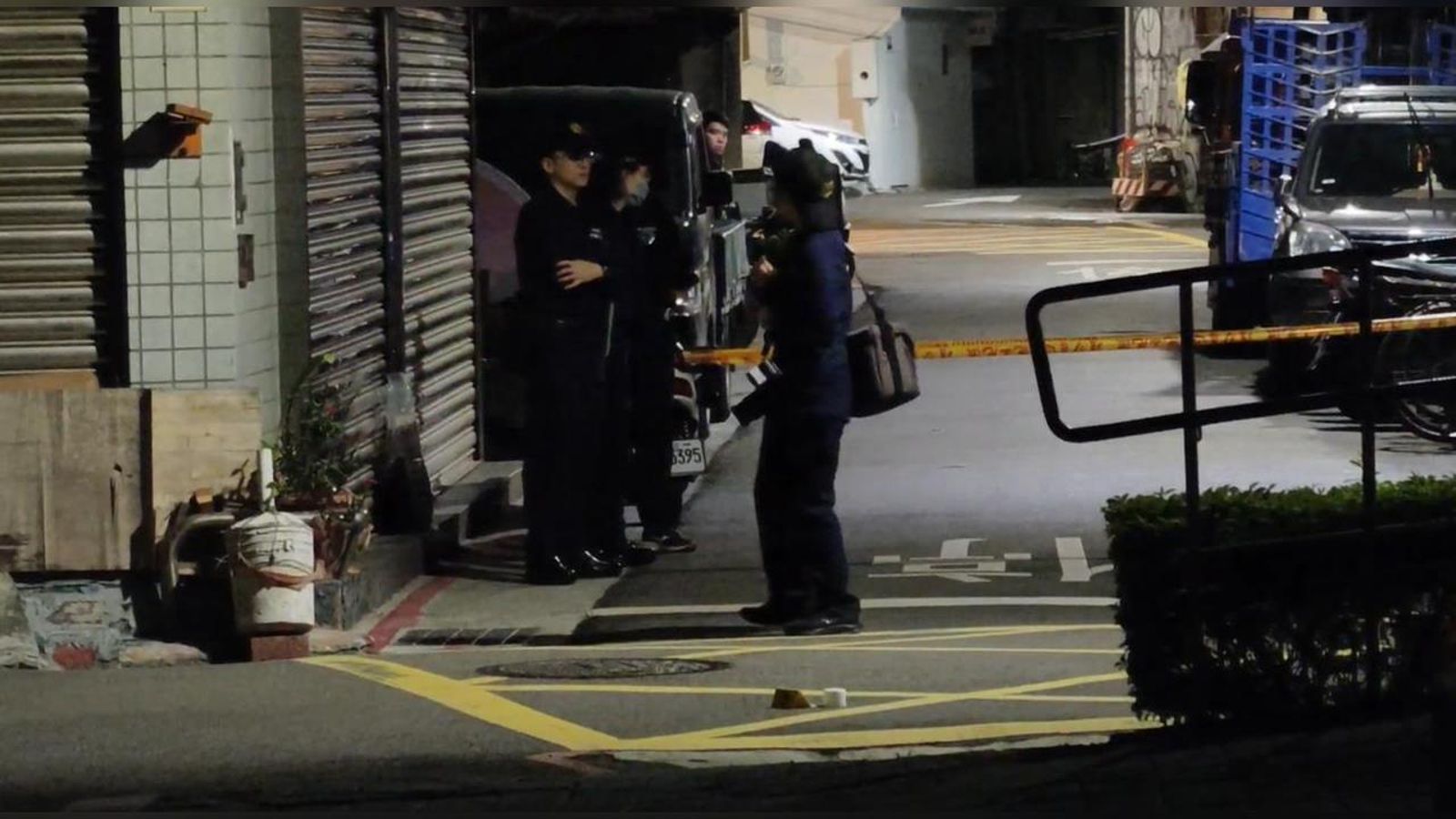 20歲男烙6人開槍「圍毆前女友新歡」 反遭連砍3刀重傷急送醫