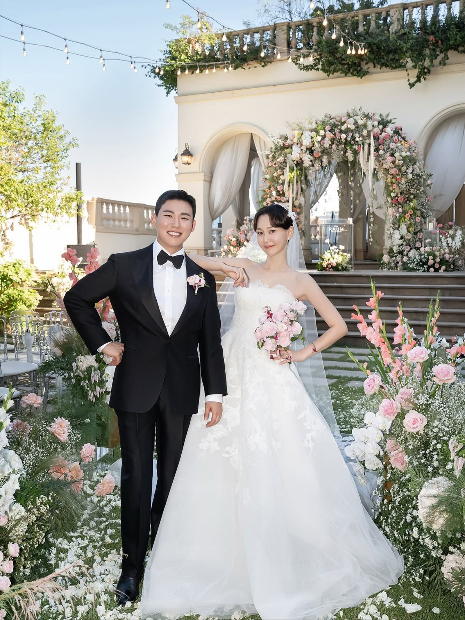 李裕英大方公開圈外老公的真面目。翻攝IG@___2u0