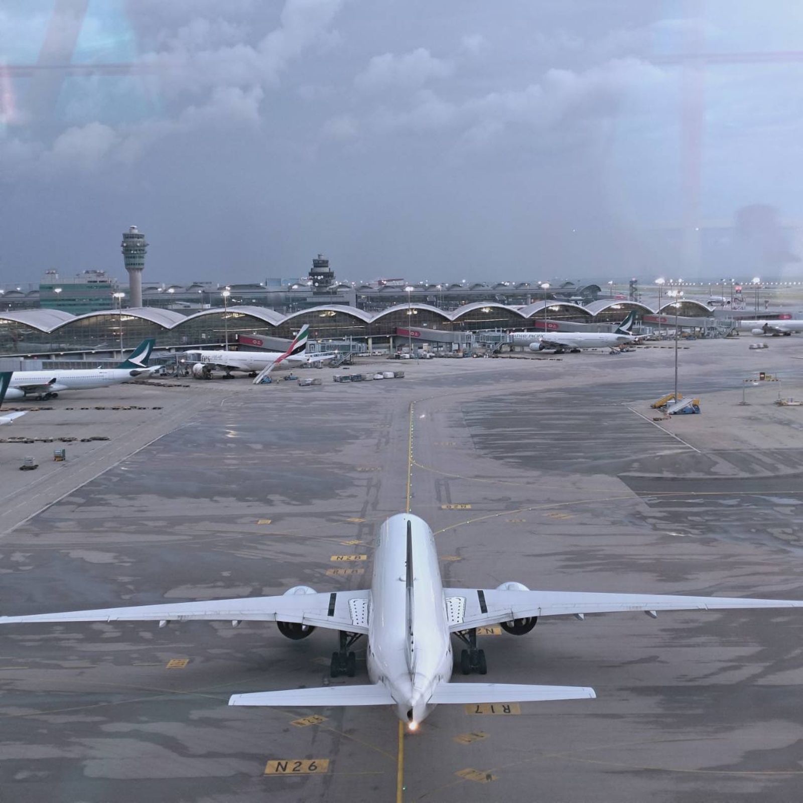 最後一刻縮了！7顆海洛因球運毒手「不敢吞」　改塞內褲闖海關下場慘