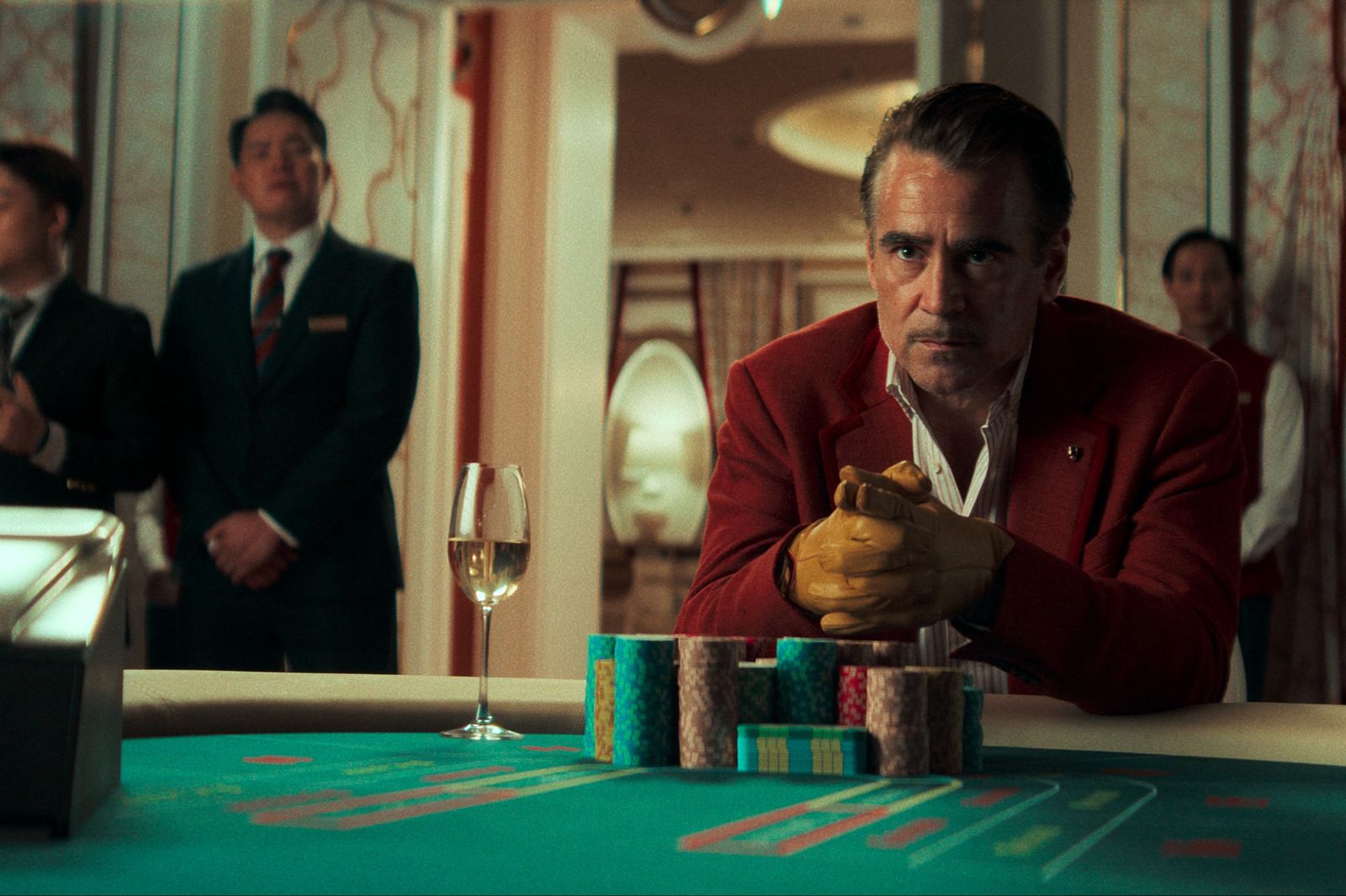 柯林法洛潛逃澳門墜入賭局深淵　攜手蒂妲·絲雲頓、葉德嫻扭轉命運