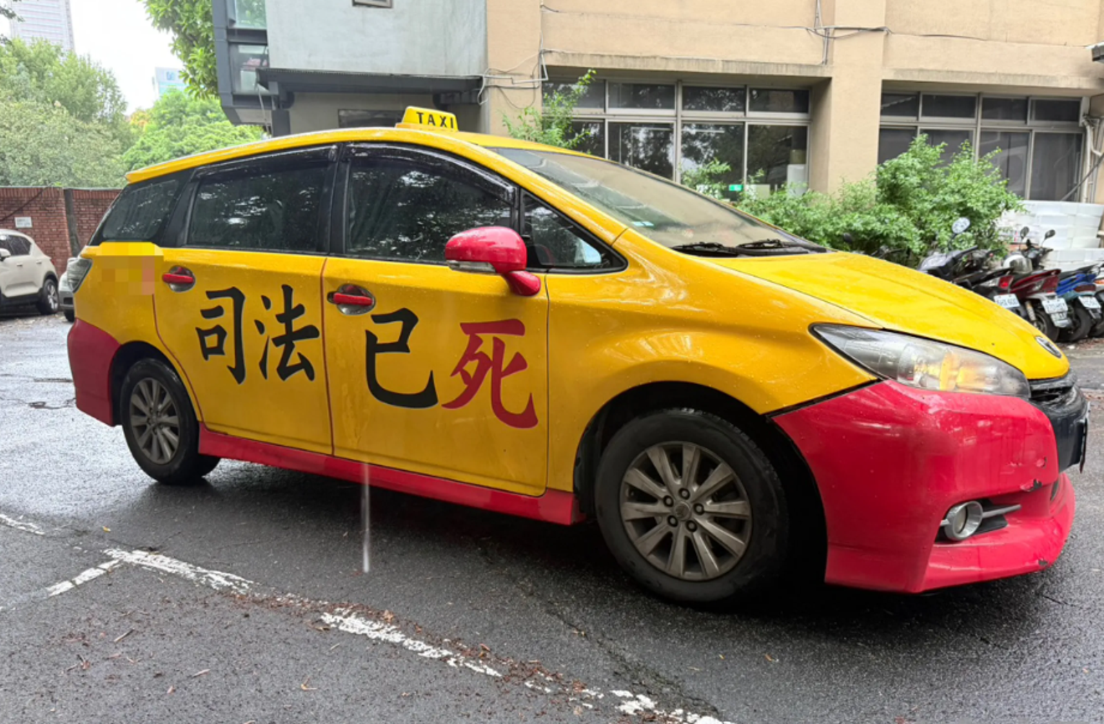 控父被「插管插到死」痛罵醫比畜生不如! 運將抓狂怒撞北檢「3官司曝光」