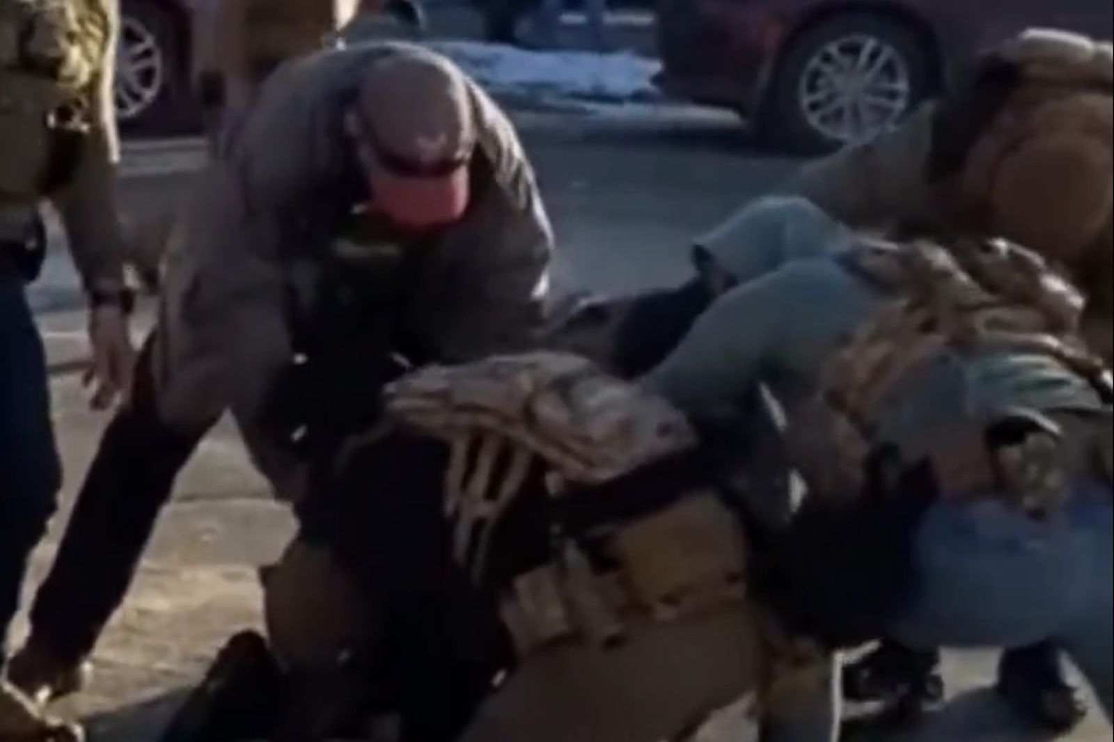 一個月兩死！抗議者遭ICE槍擊身亡　影片畫面質疑官方說法