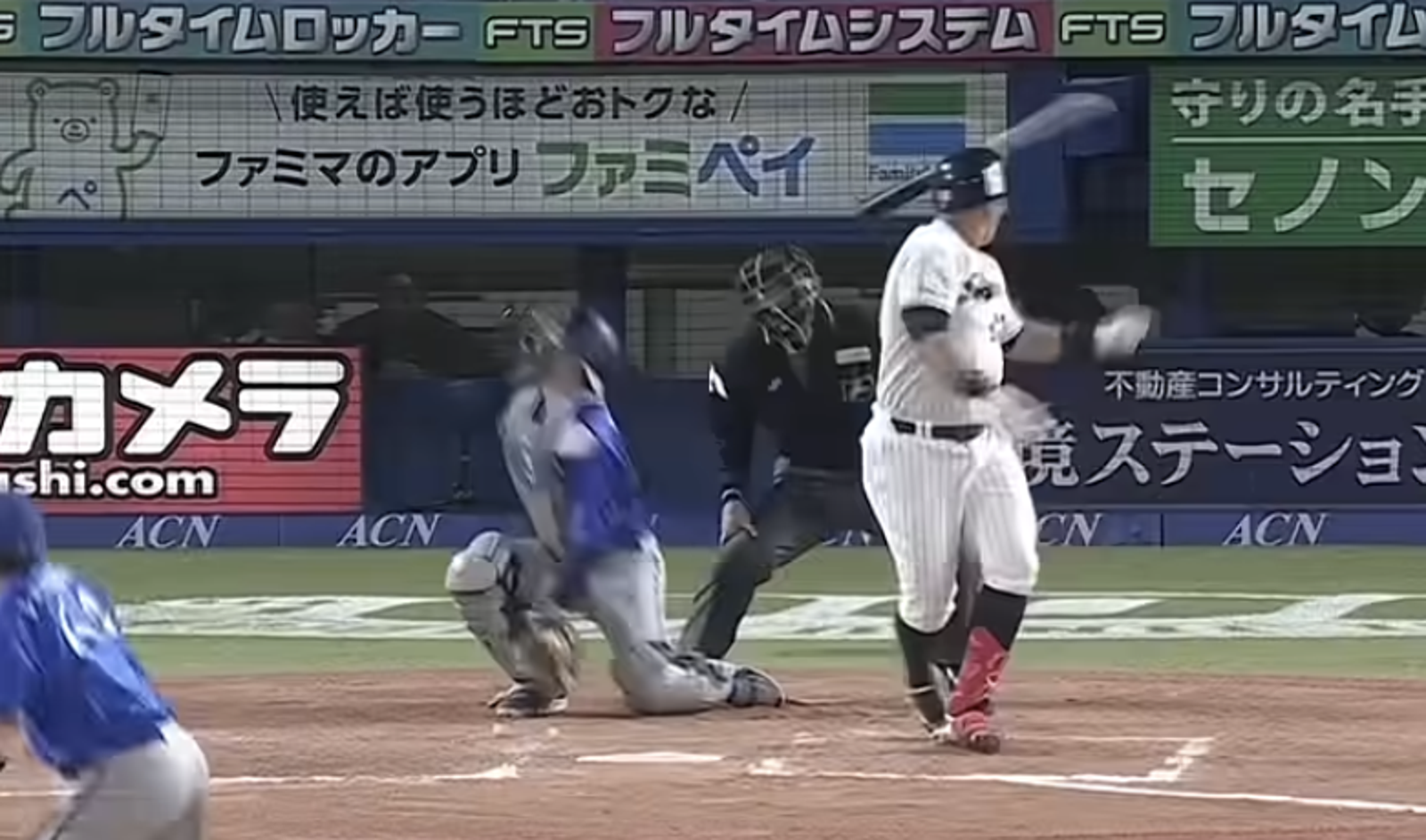 日職驚悚畫面曝光！「一棒幹翻」主審　緊急送醫動刀進ICU觀察