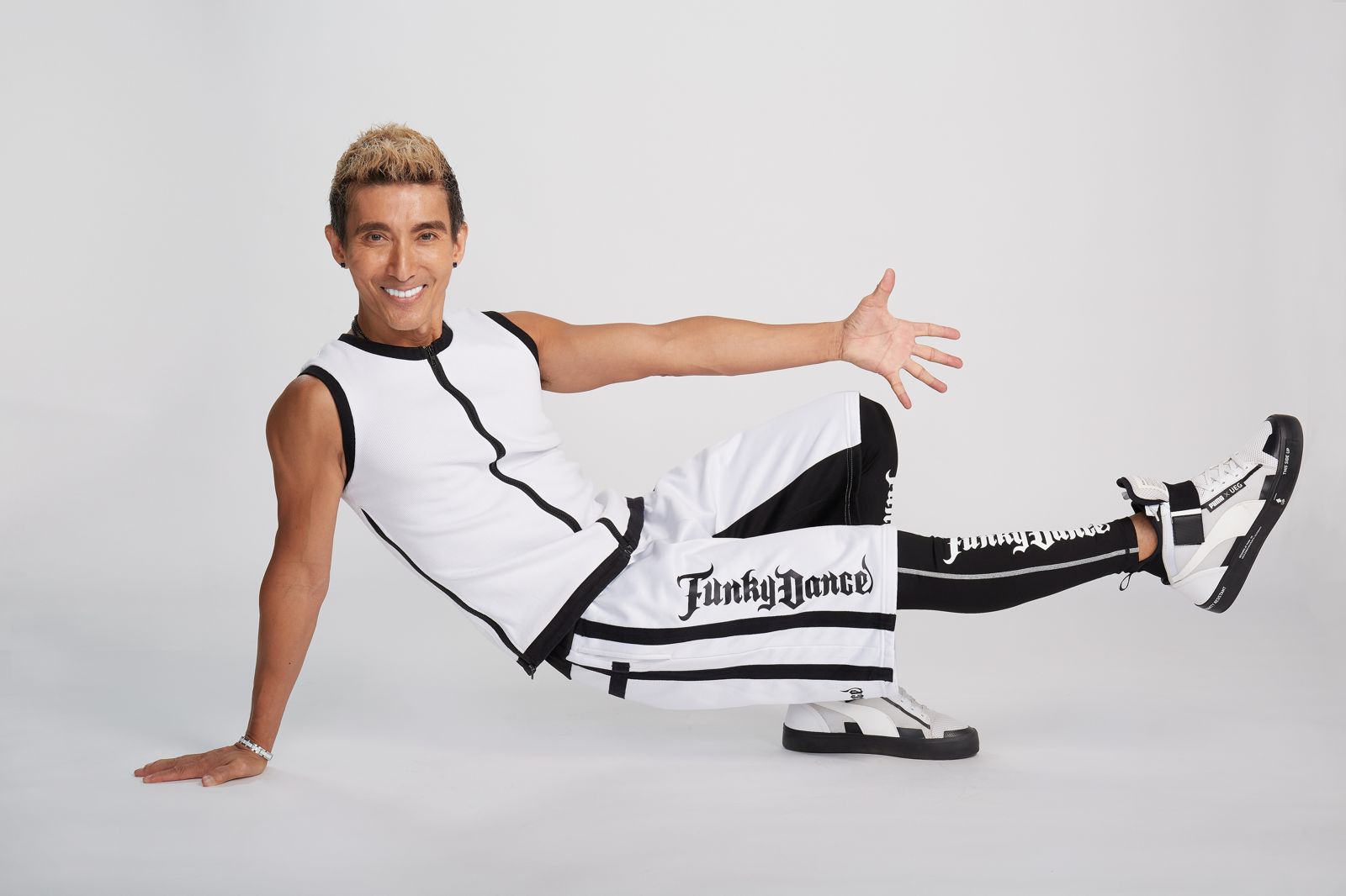 潘若迪將登大巨蛋帶大家「動吃動吃」 警告長輩:不用會跳「會叫」就好!