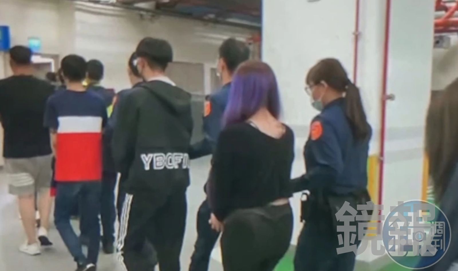 紫髮女當時還嗆聲「我爸是刑警」,結果被員警喝斥。資料照
