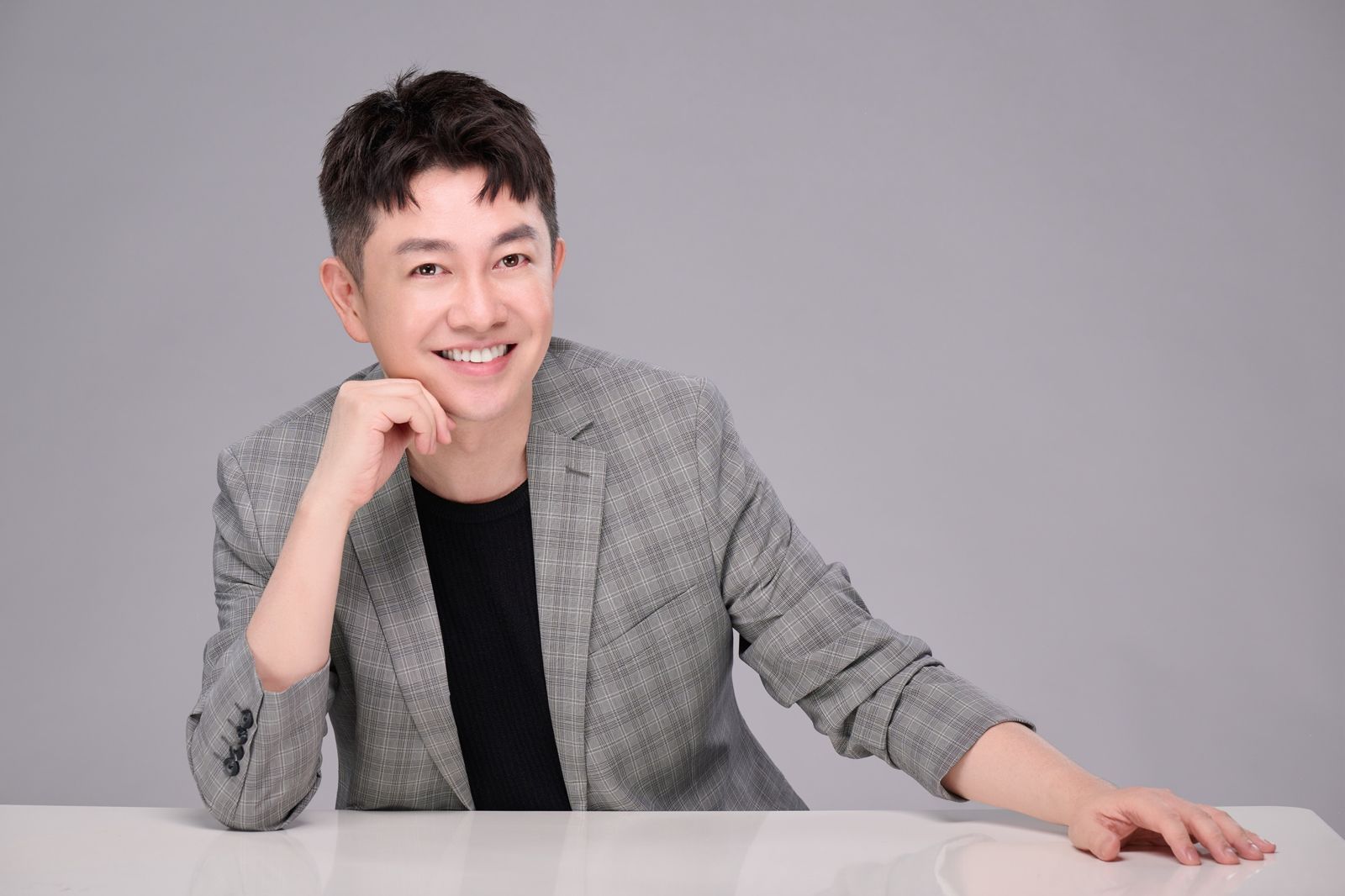 李明川臉上動1手術「不認識自己了」　去美國一直被以為是學生