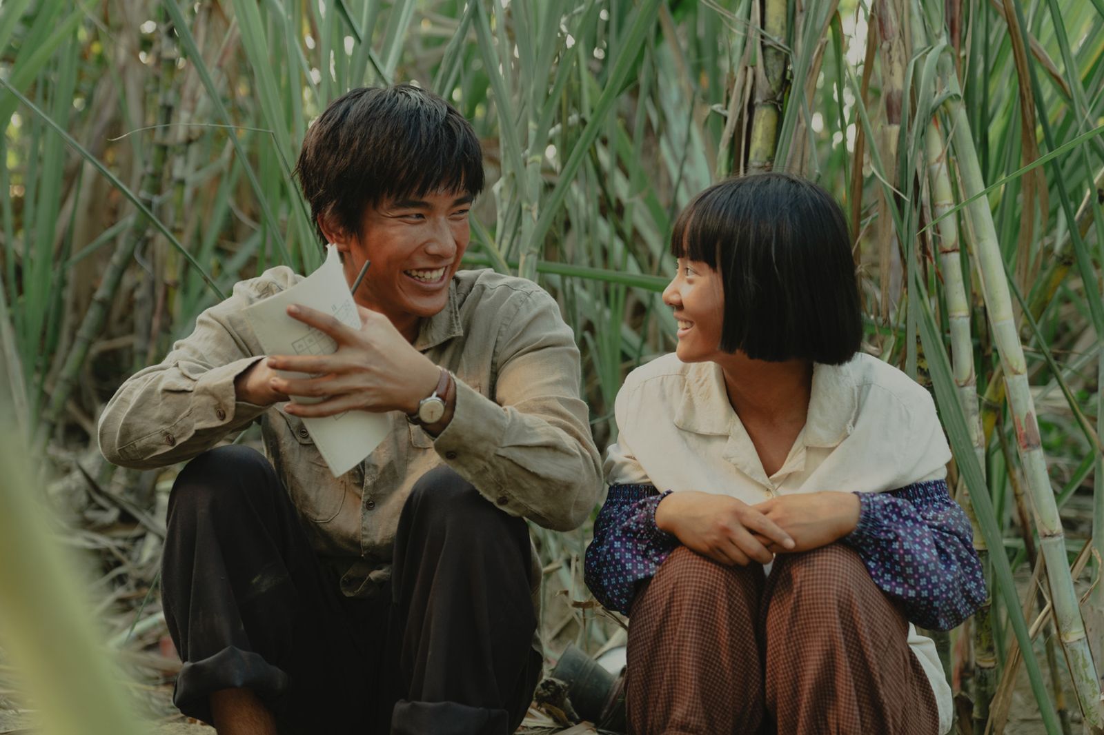 《大濛》兄妹為戲吃土! 曾敬驊「排氣」糗事藏不住、方郁婷直呼貼心