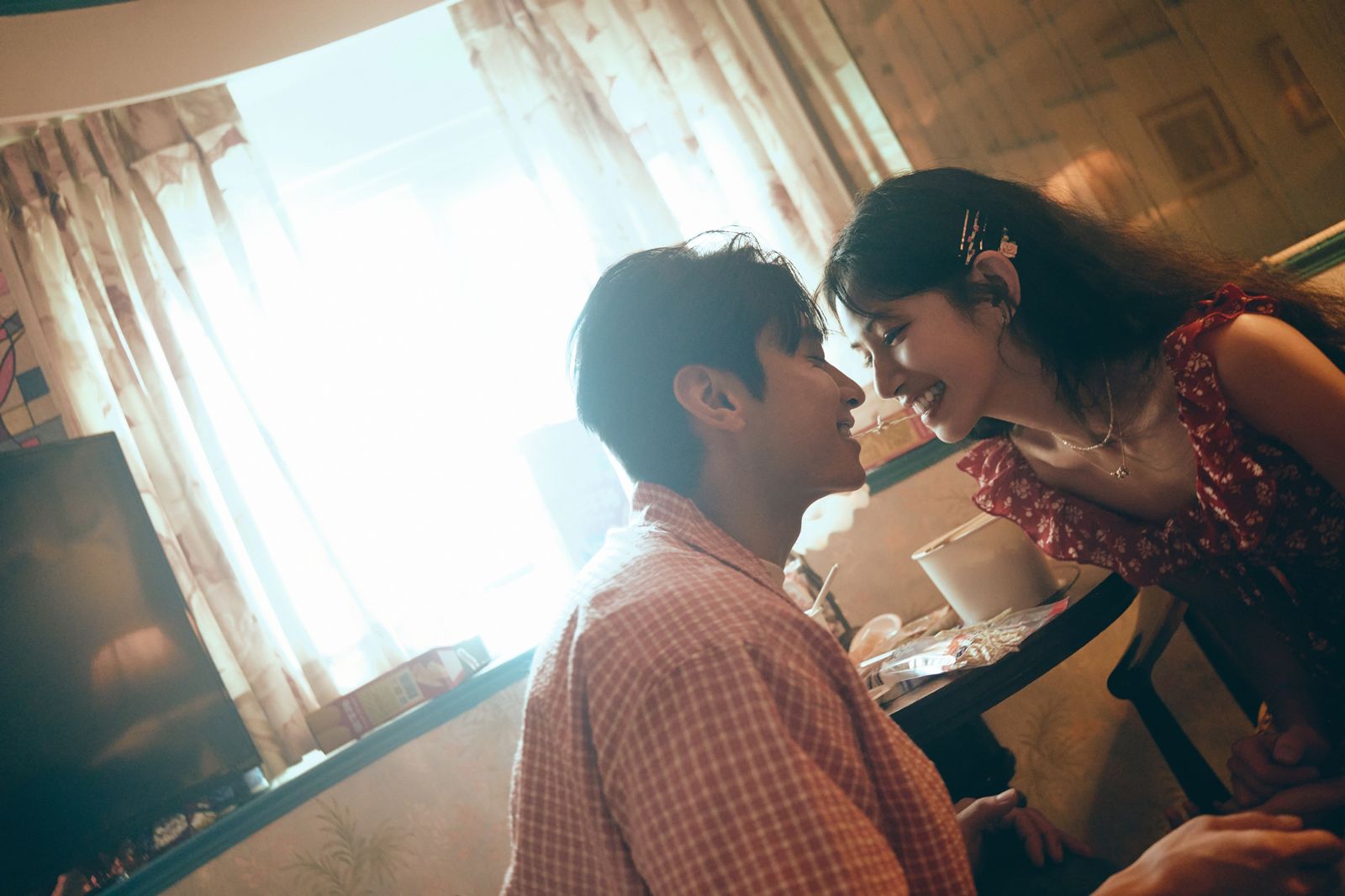 李千娜上賓館親密照流出　開房間對象竟不是老公