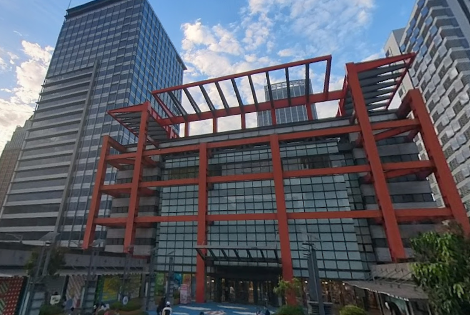 新光三越A8驚傳工人身亡　疑病發猝死釀憾事