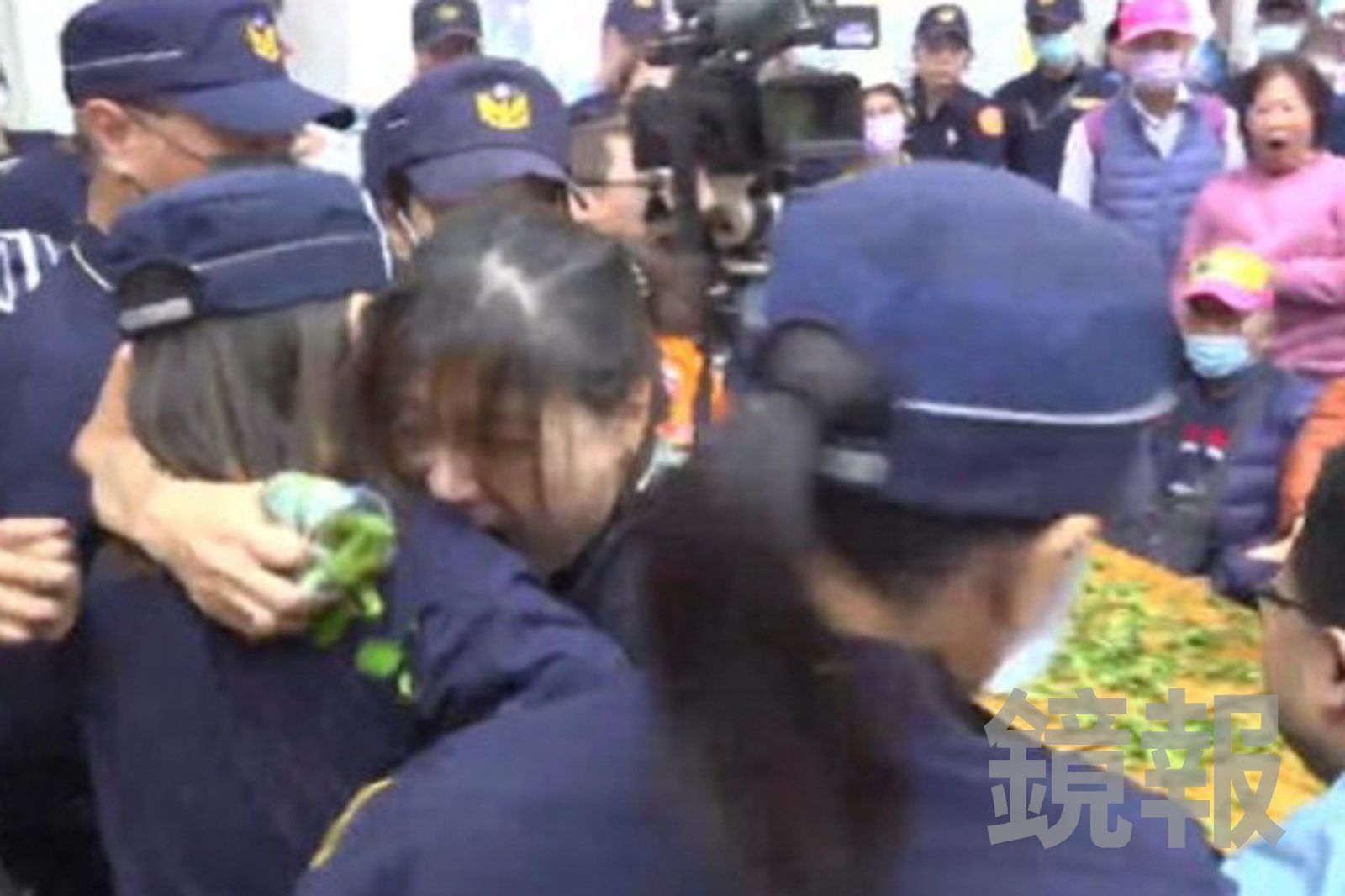 名間焚化爐環評會爆肢體衝突　環團副理事長失控咬傷女警被逮捕