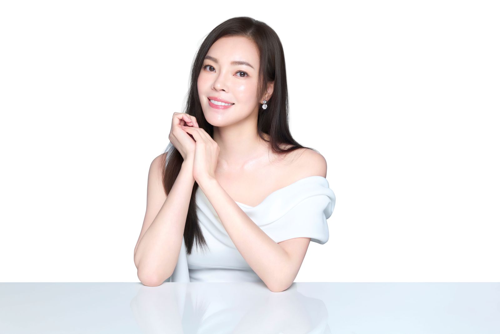 曾馨瑩延伸「1111慈善計畫」！醫美8位數酬勞全數投入公益　盼逆轉弱勢病友人生